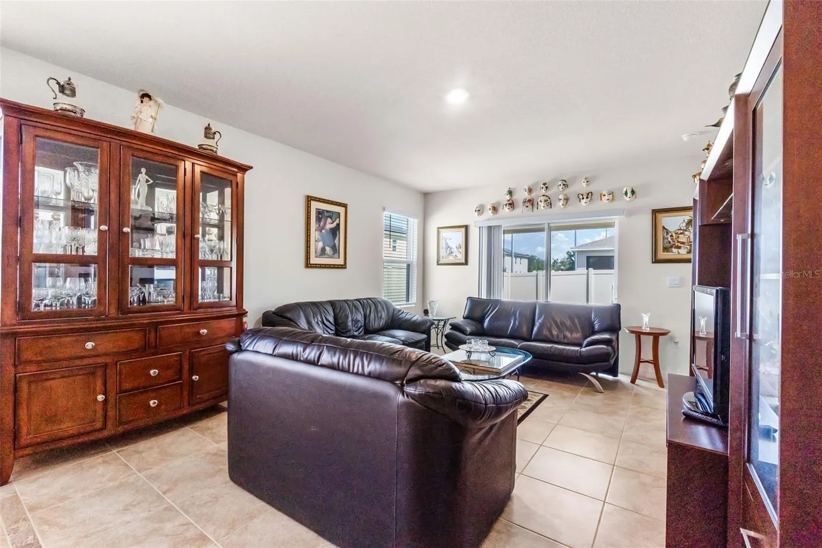 1428 BERRY LN