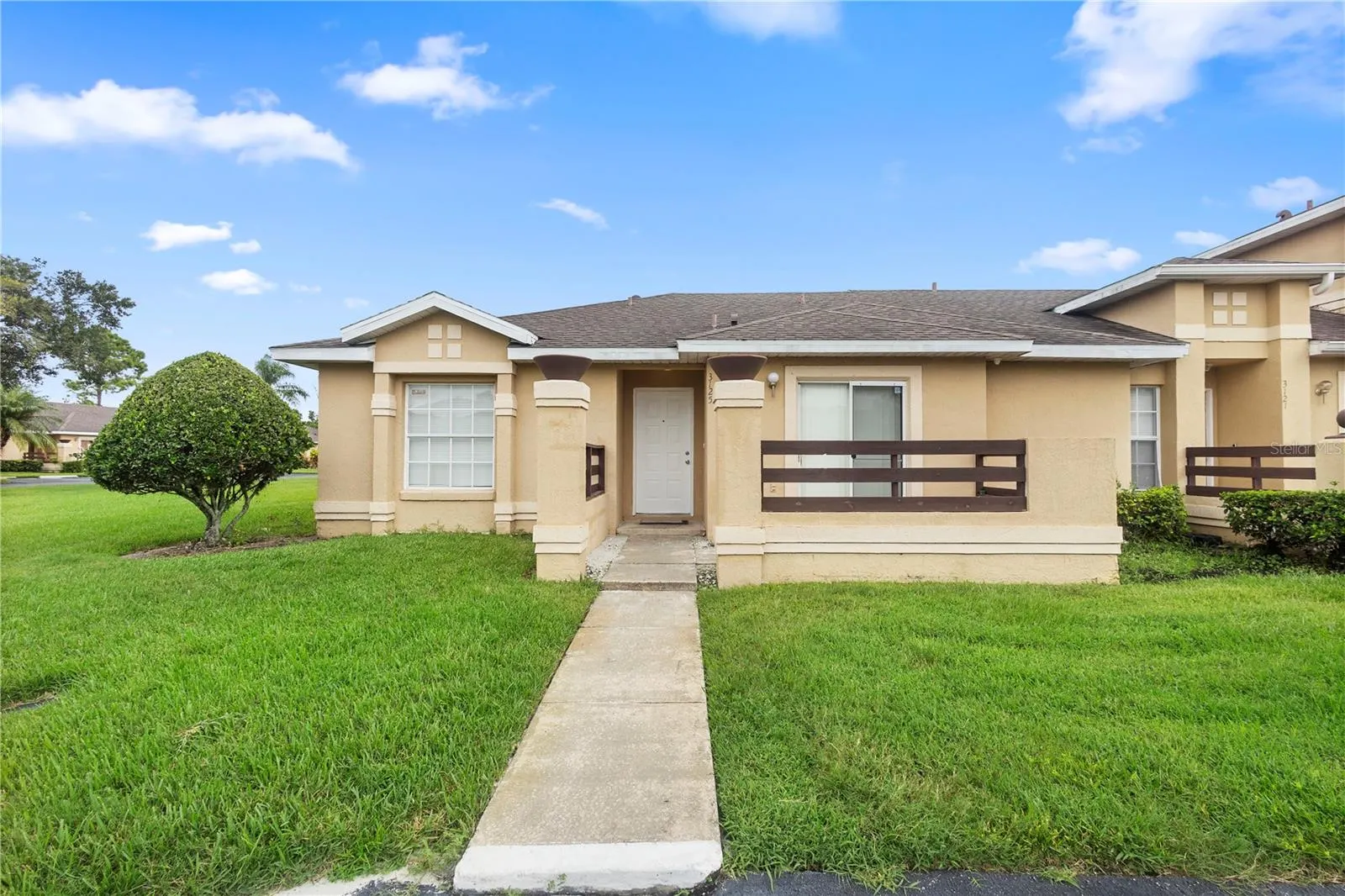 3125 SANDY SHORE LN