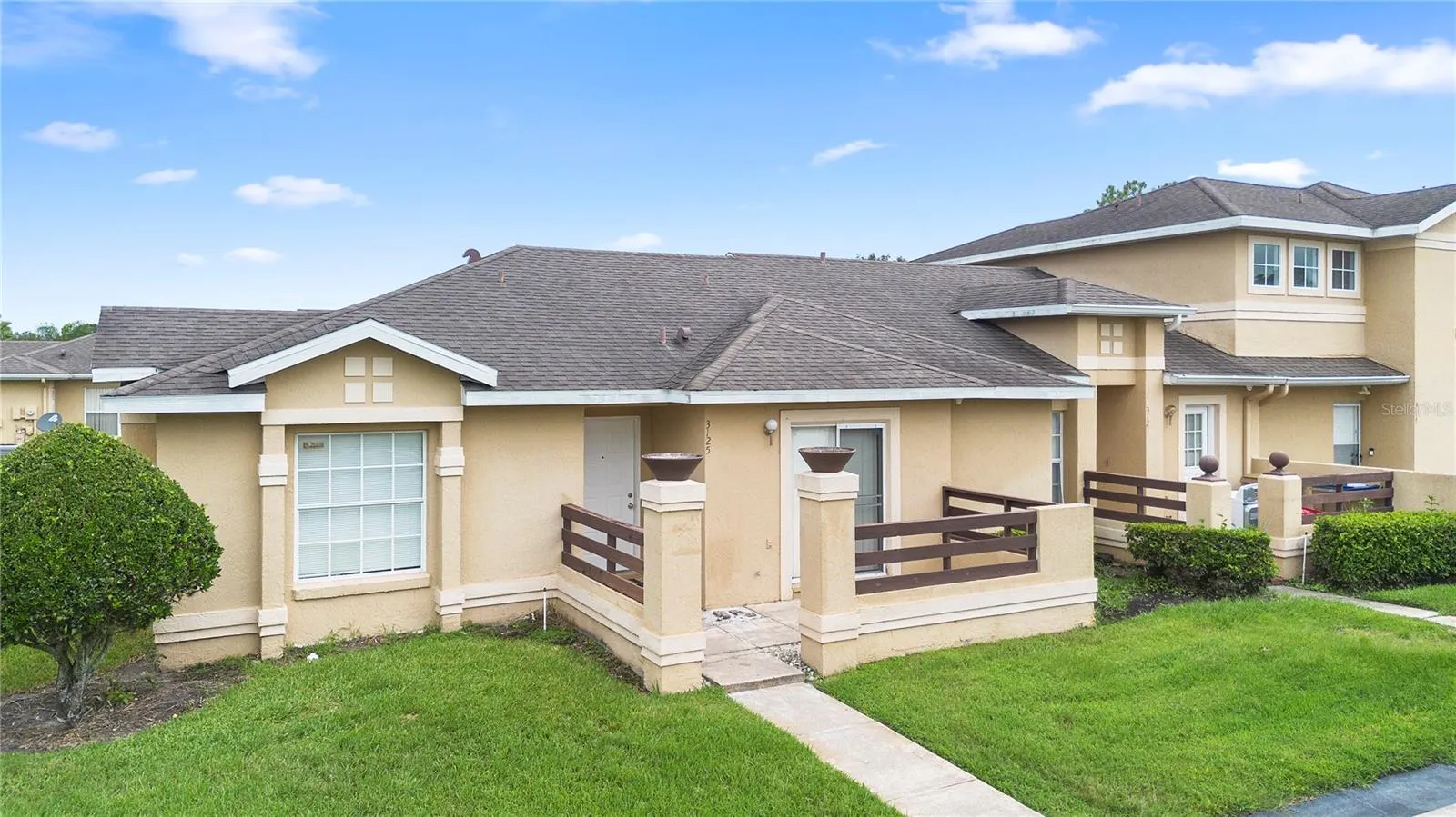 3125 SANDY SHORE LN
