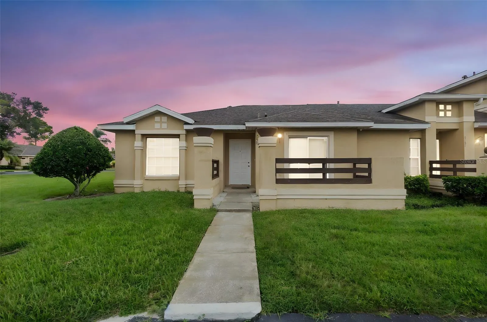 3125 SANDY SHORE LN