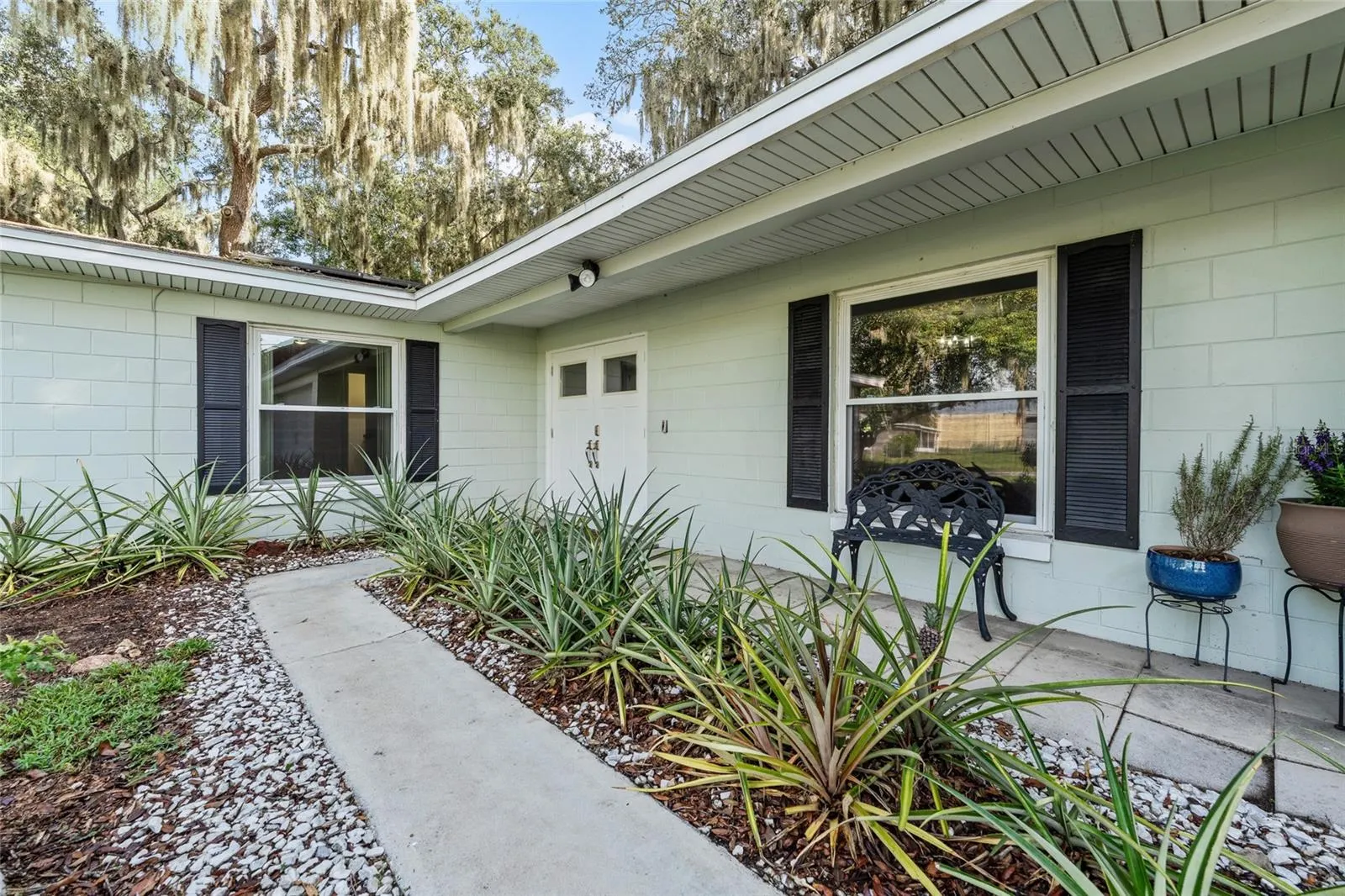 413 PARADISE ISLAND DR