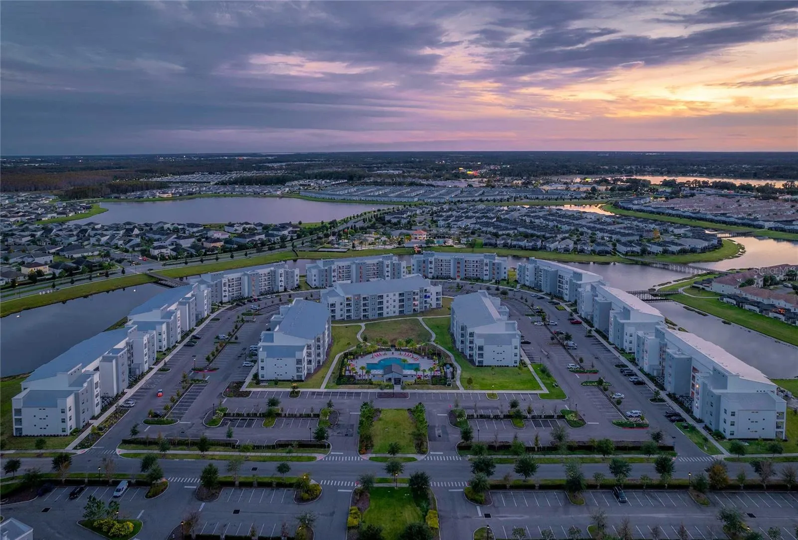 3111 PARADOX CIR #406, #406