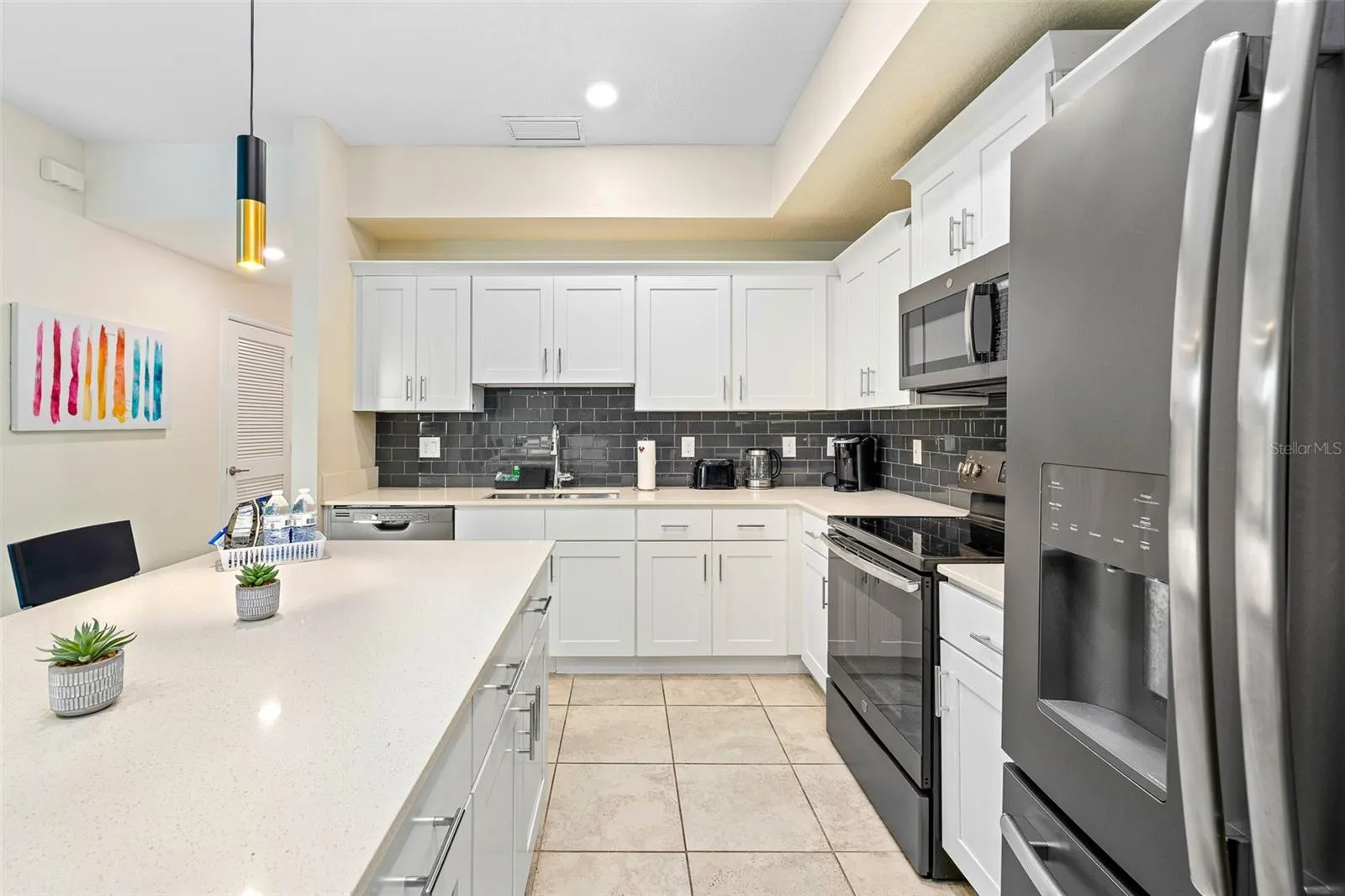 3111 PARADOX CIR #406, #406