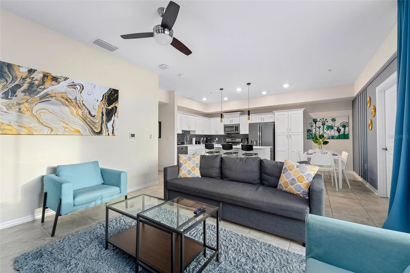 3111 PARADOX CIR #406, #406