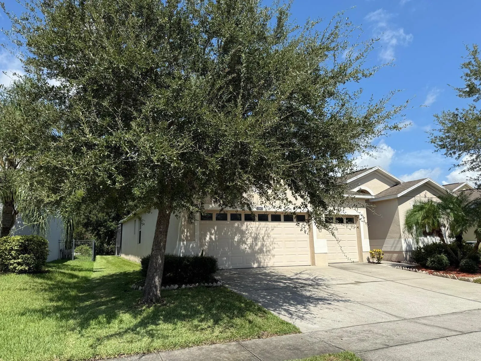 2342 CROSSTON CIR