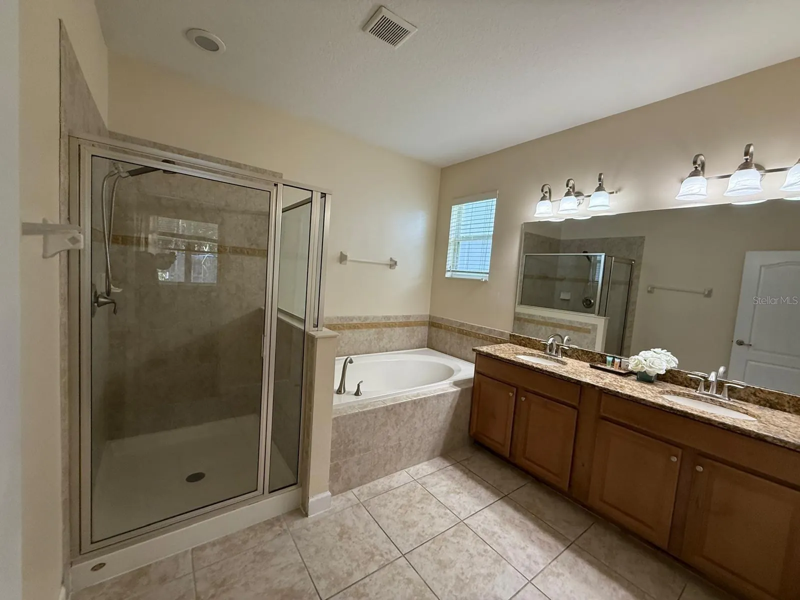2342 CROSSTON CIR