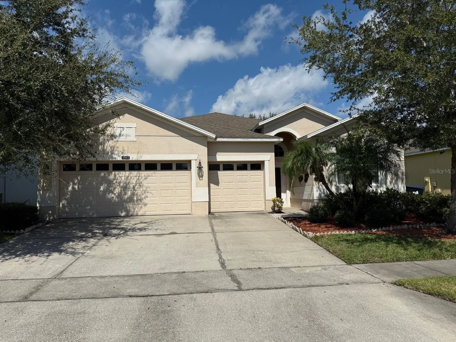 2342 CROSSTON CIR