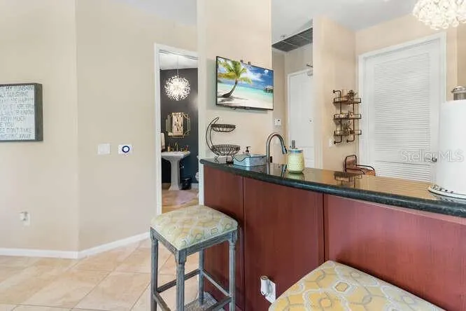 403 S SAPODILLA AVE #104, #104