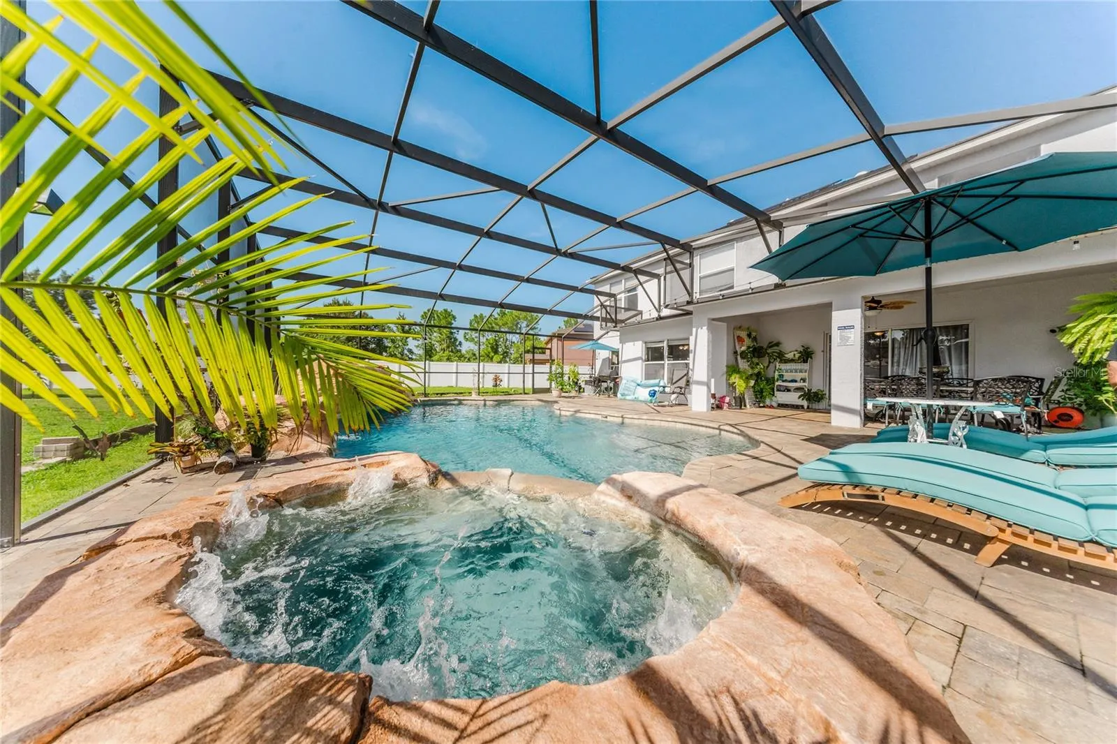 554 BRISTOL CIR