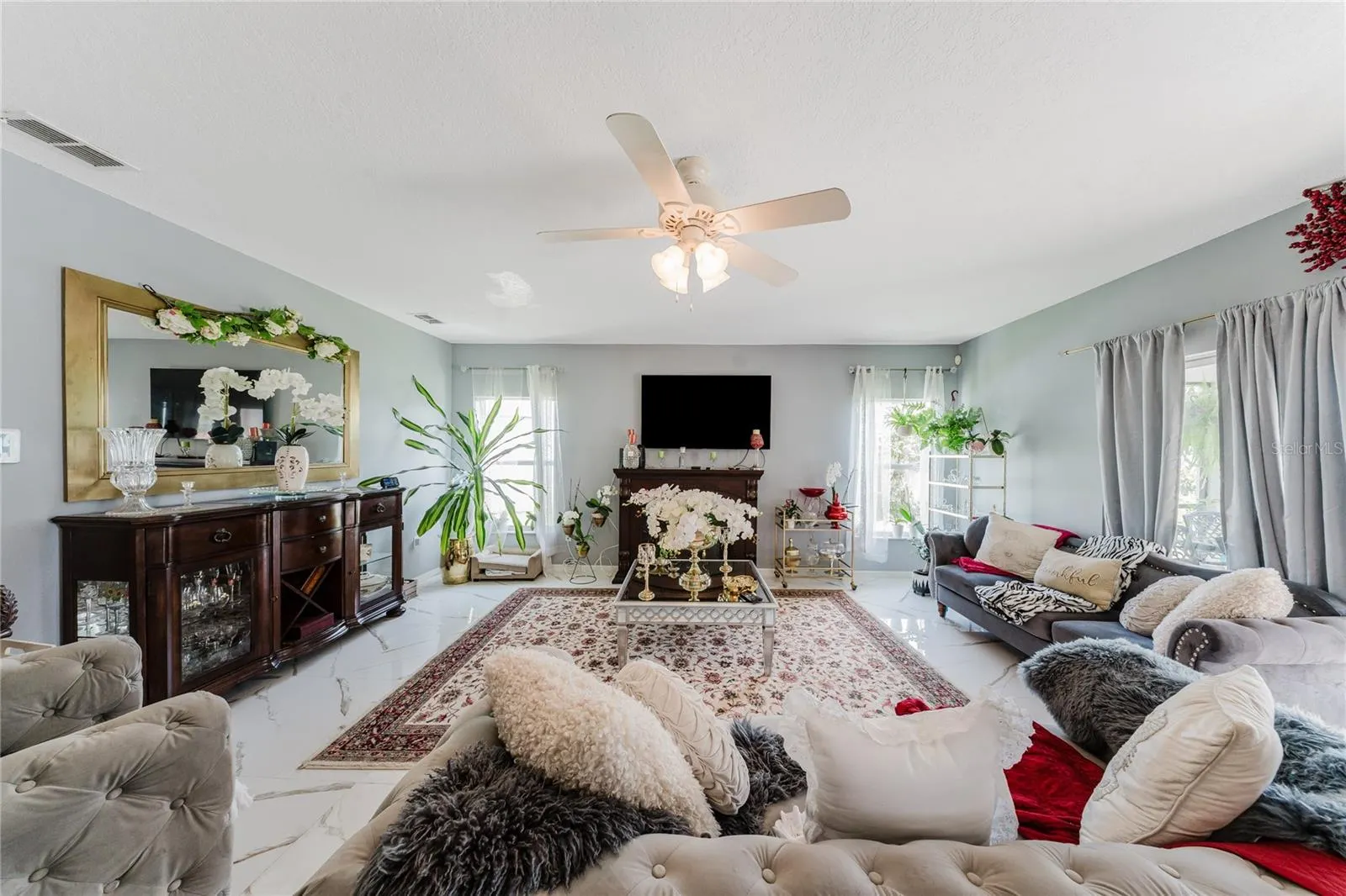 554 BRISTOL CIR