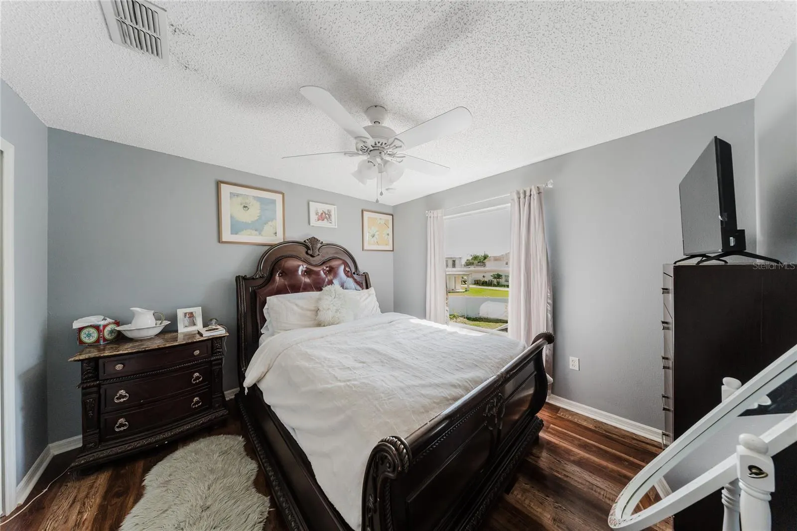 554 BRISTOL CIR