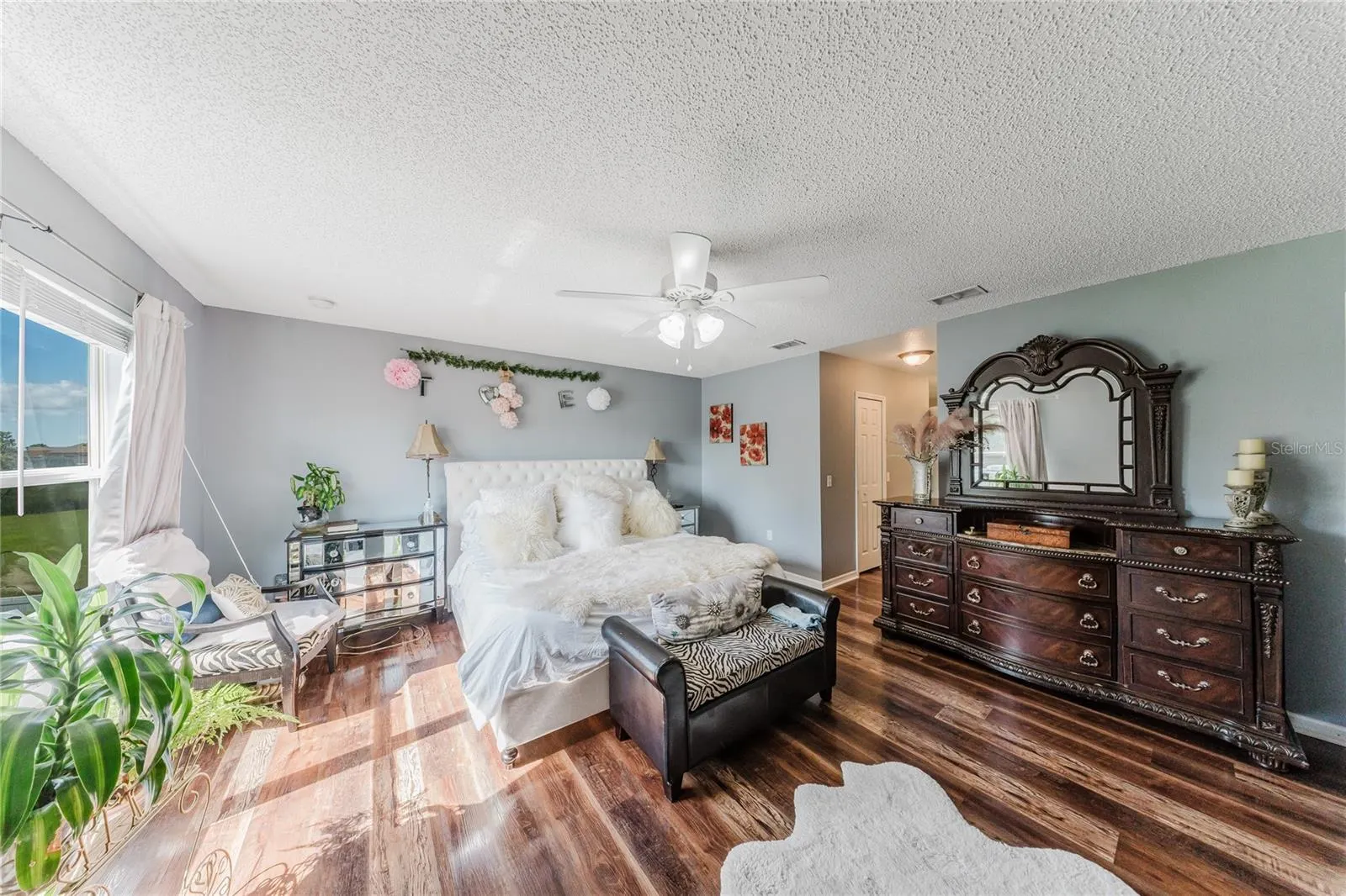 554 BRISTOL CIR