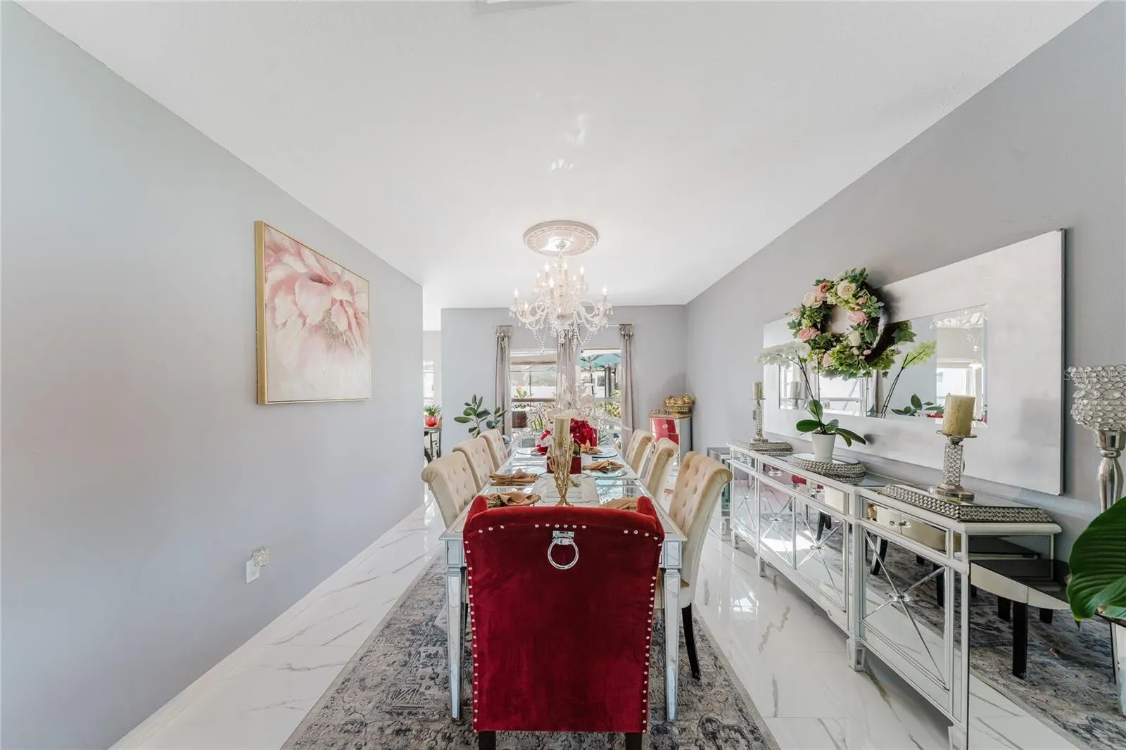 554 BRISTOL CIR