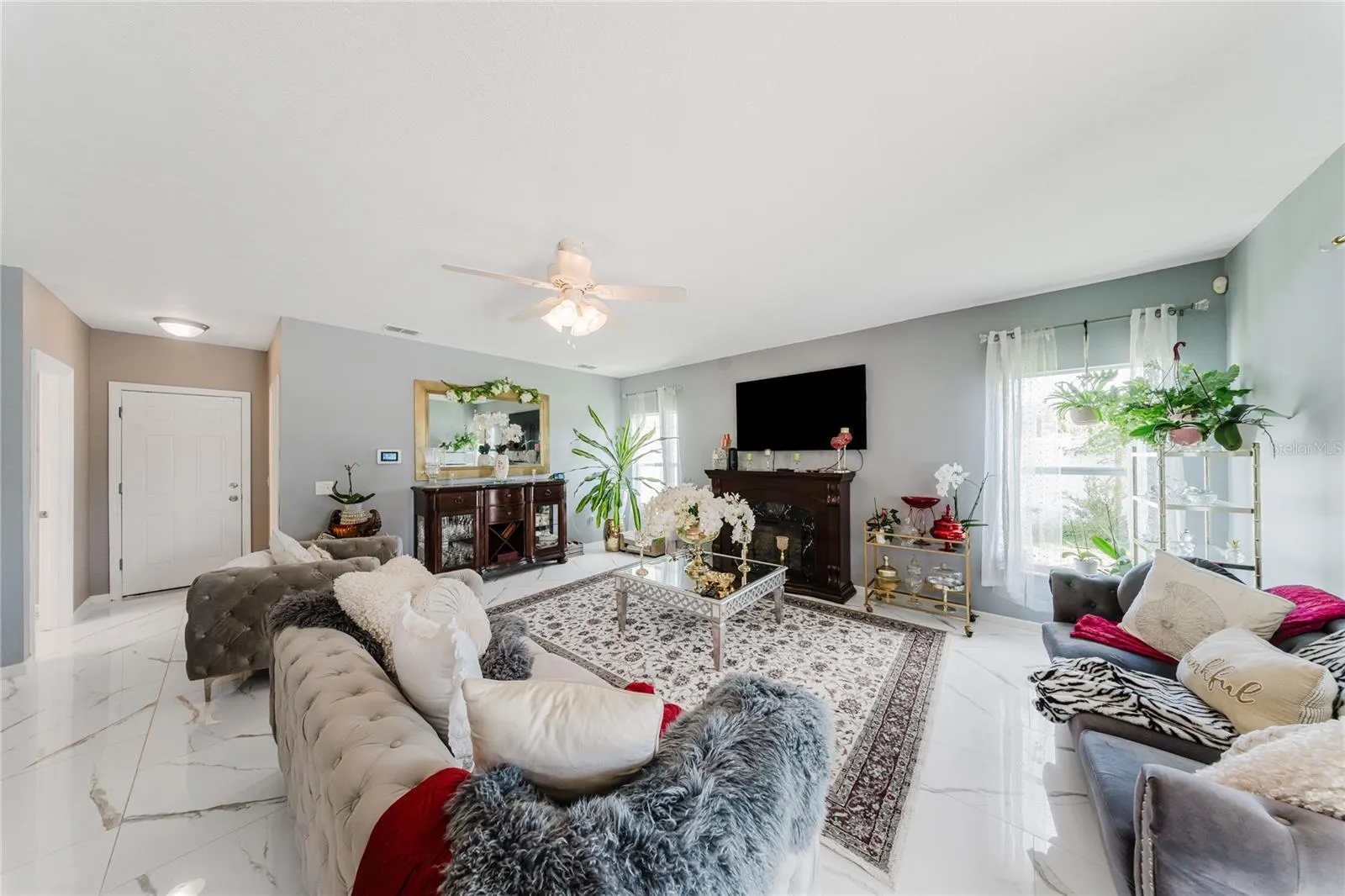 554 BRISTOL CIR