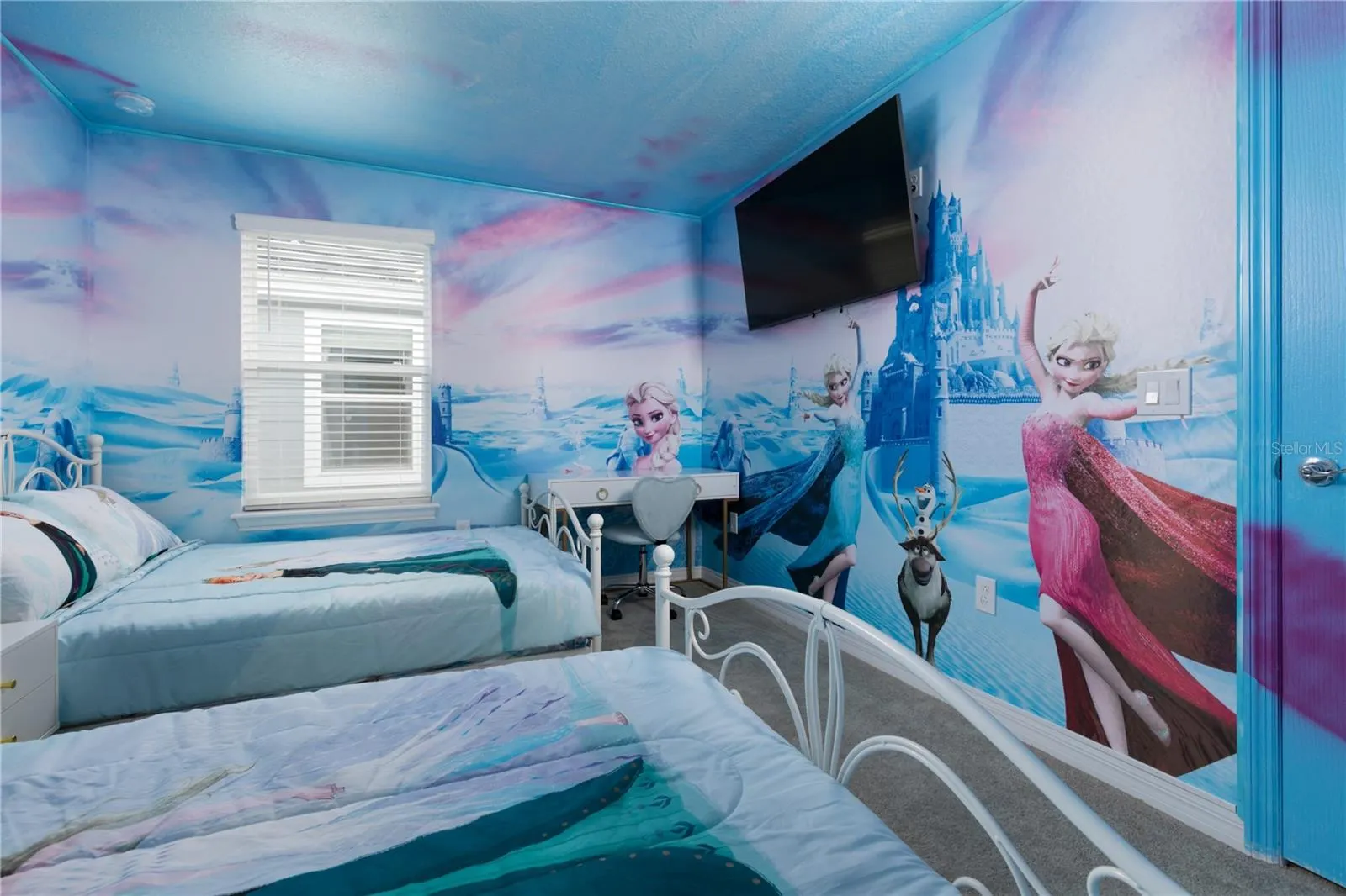 7227 OAKMOSS LOOP