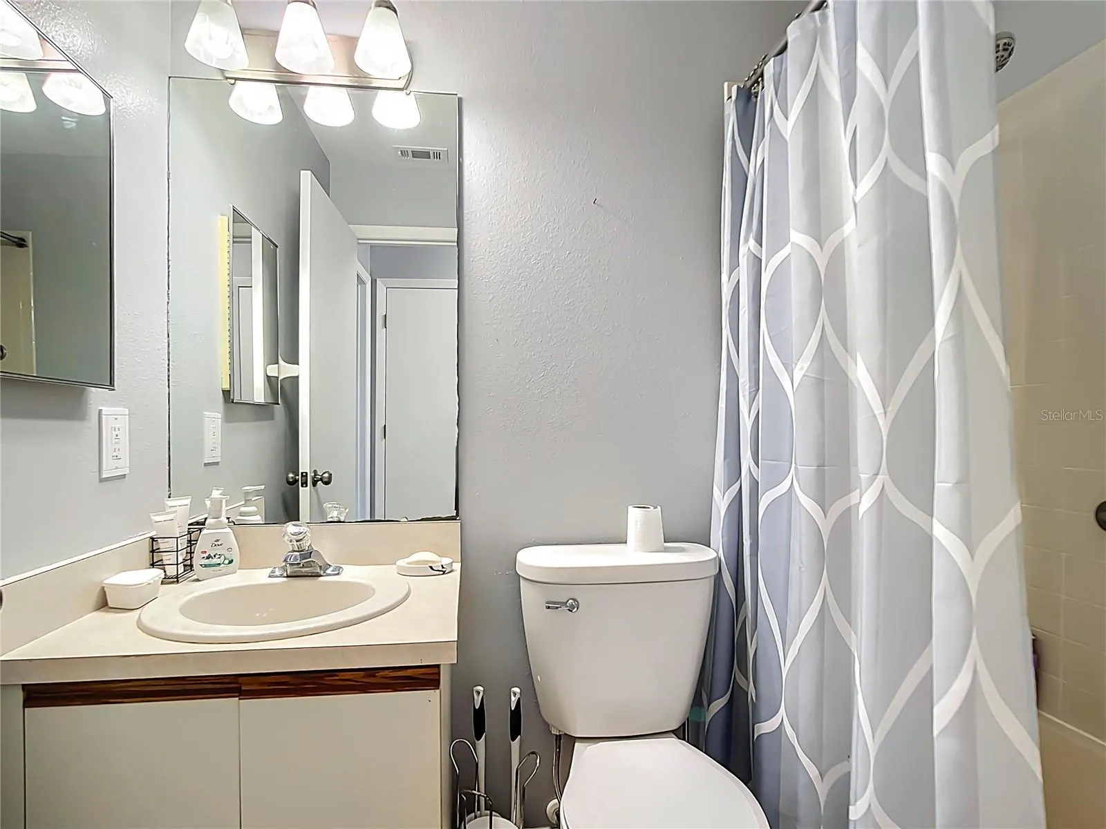 215 PERSIMMON ST #52, #52