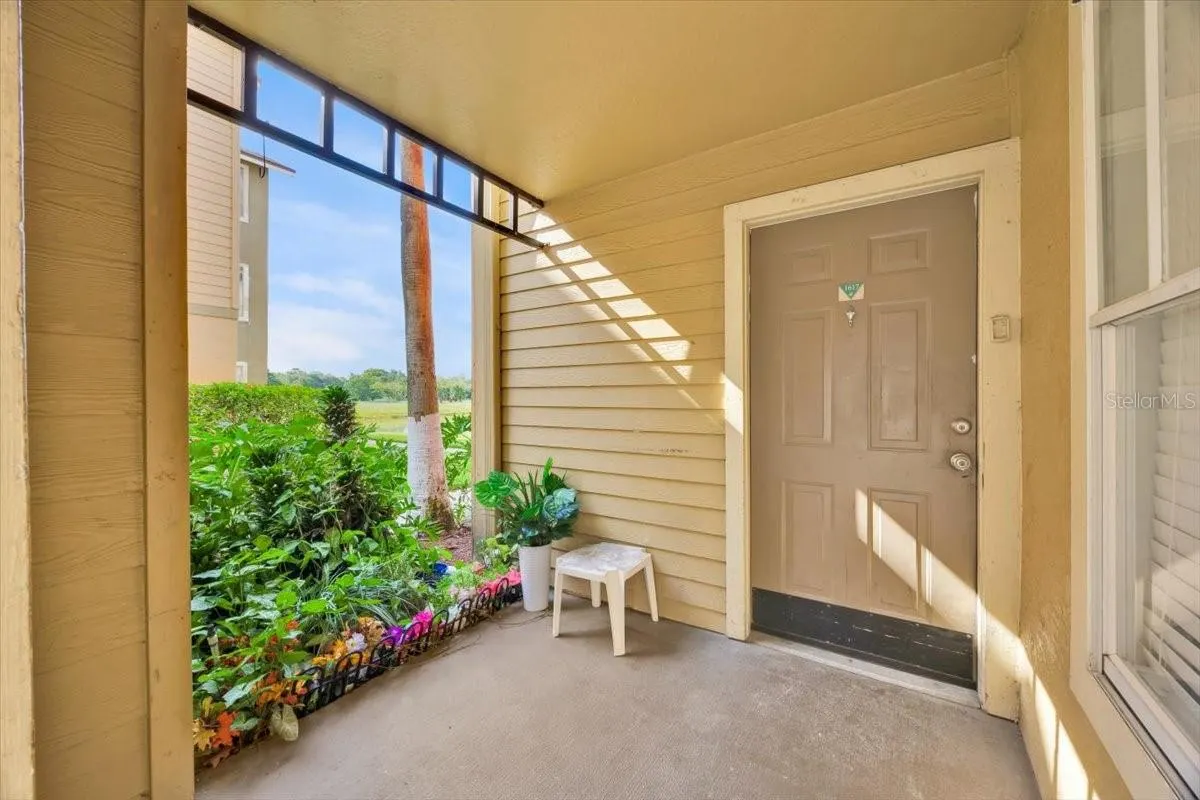 2212 GRAND CAYMAN CT #1617, #1617