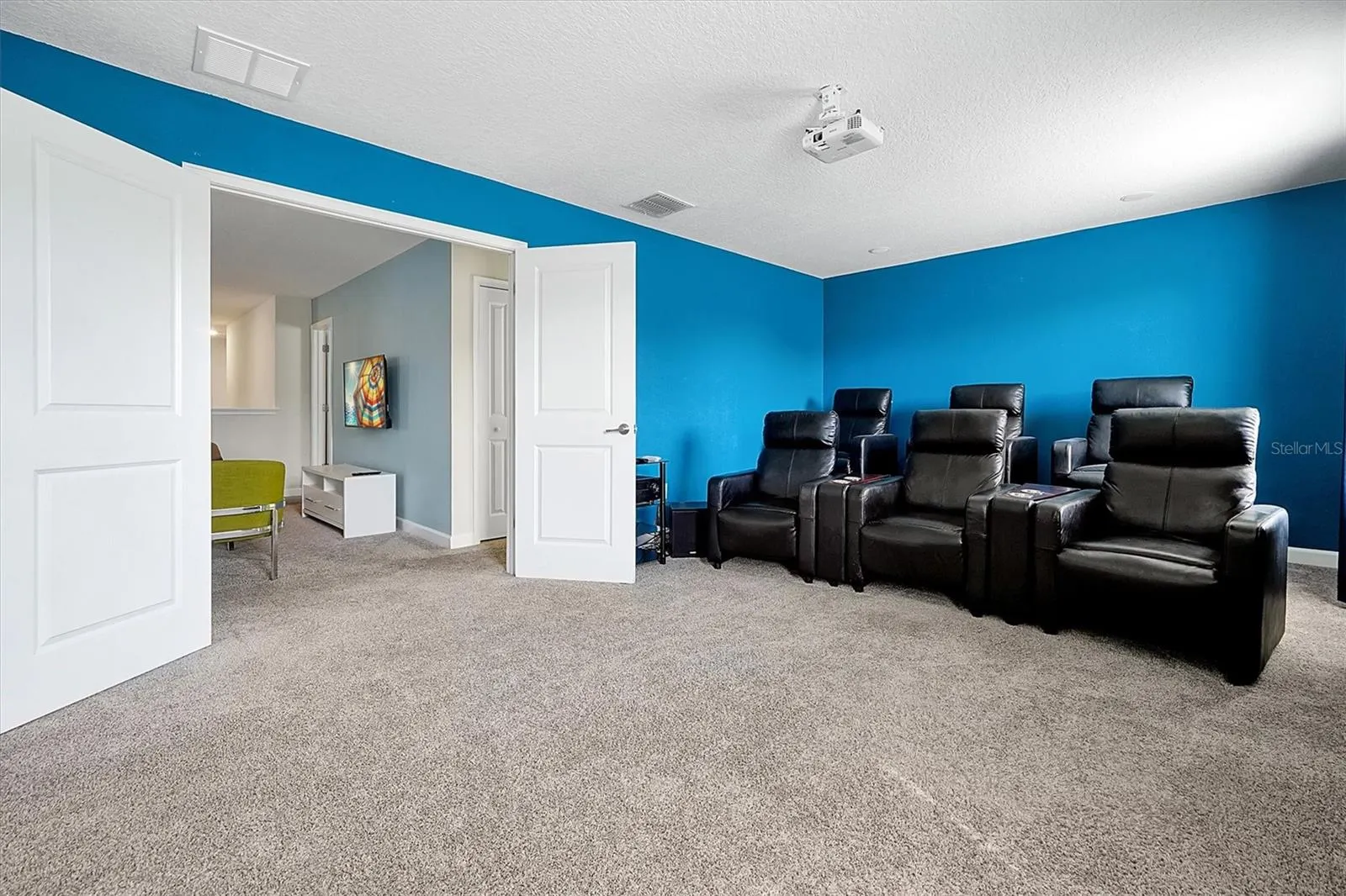 1521 FLANGE DR