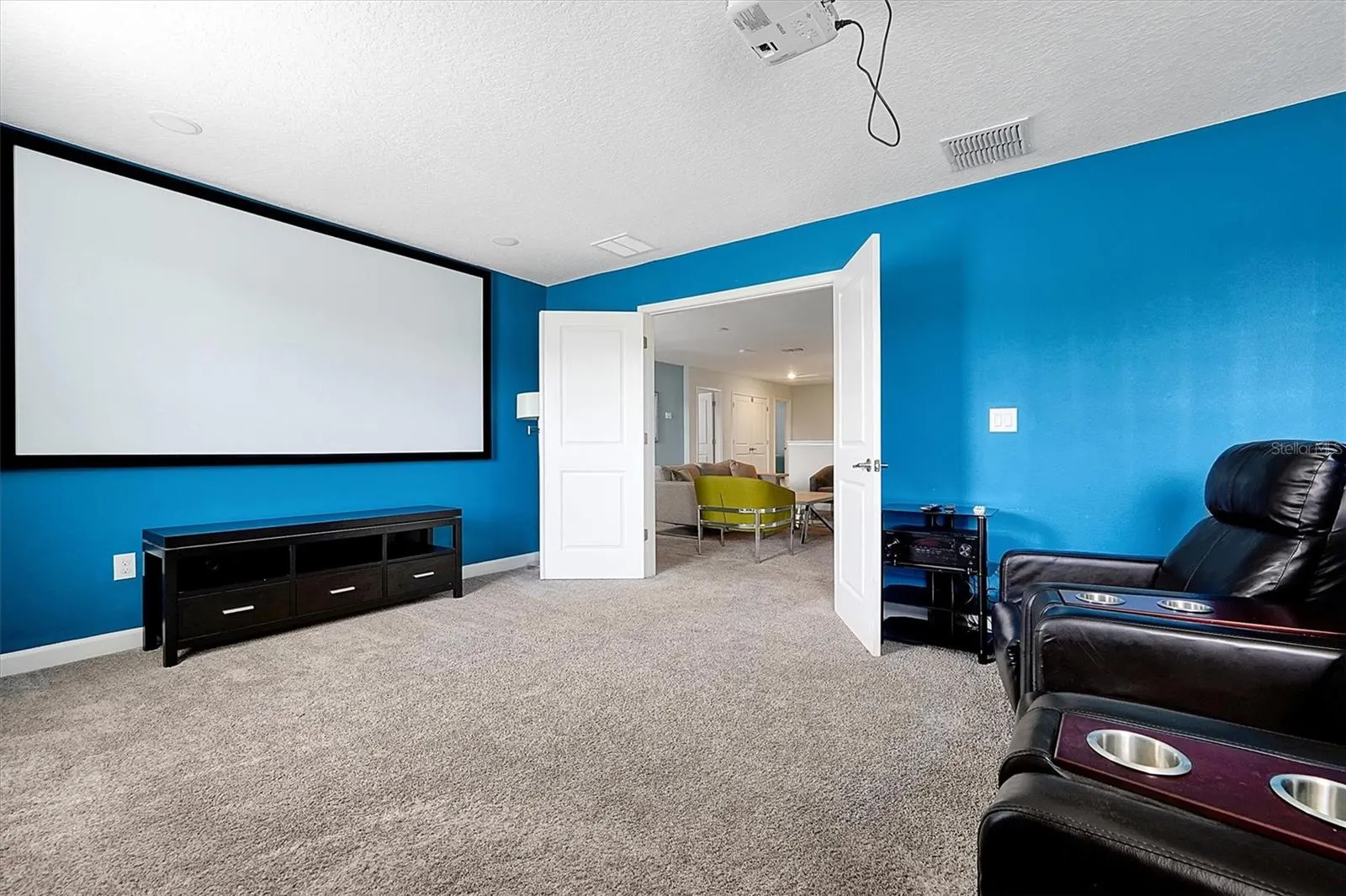 1521 FLANGE DR