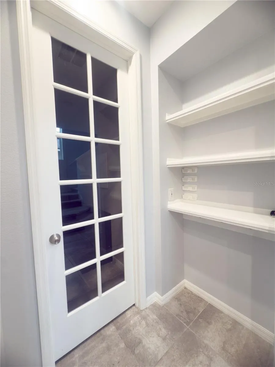 2410 RIVERBANK CV