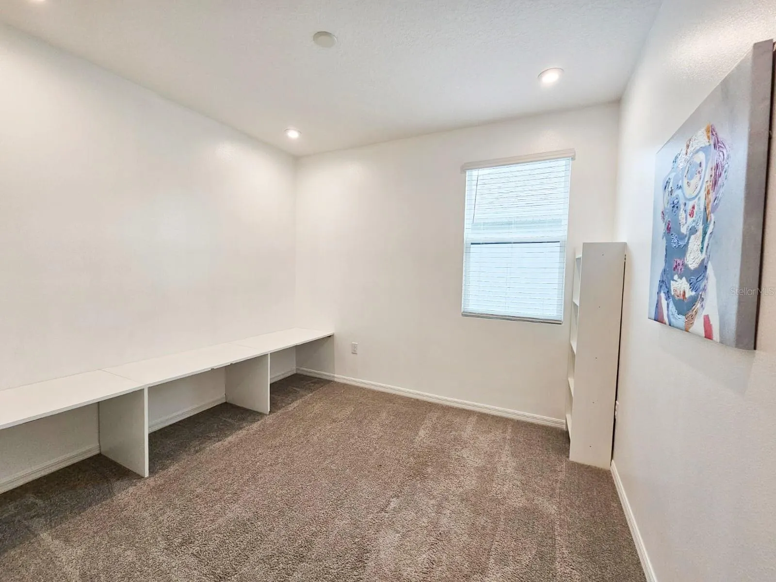 2410 RIVERBANK CV