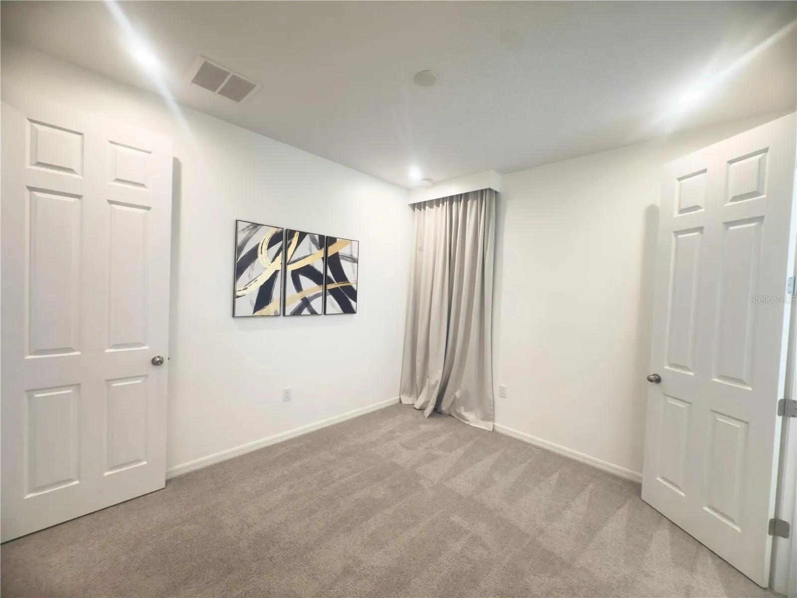 2410 RIVERBANK CV