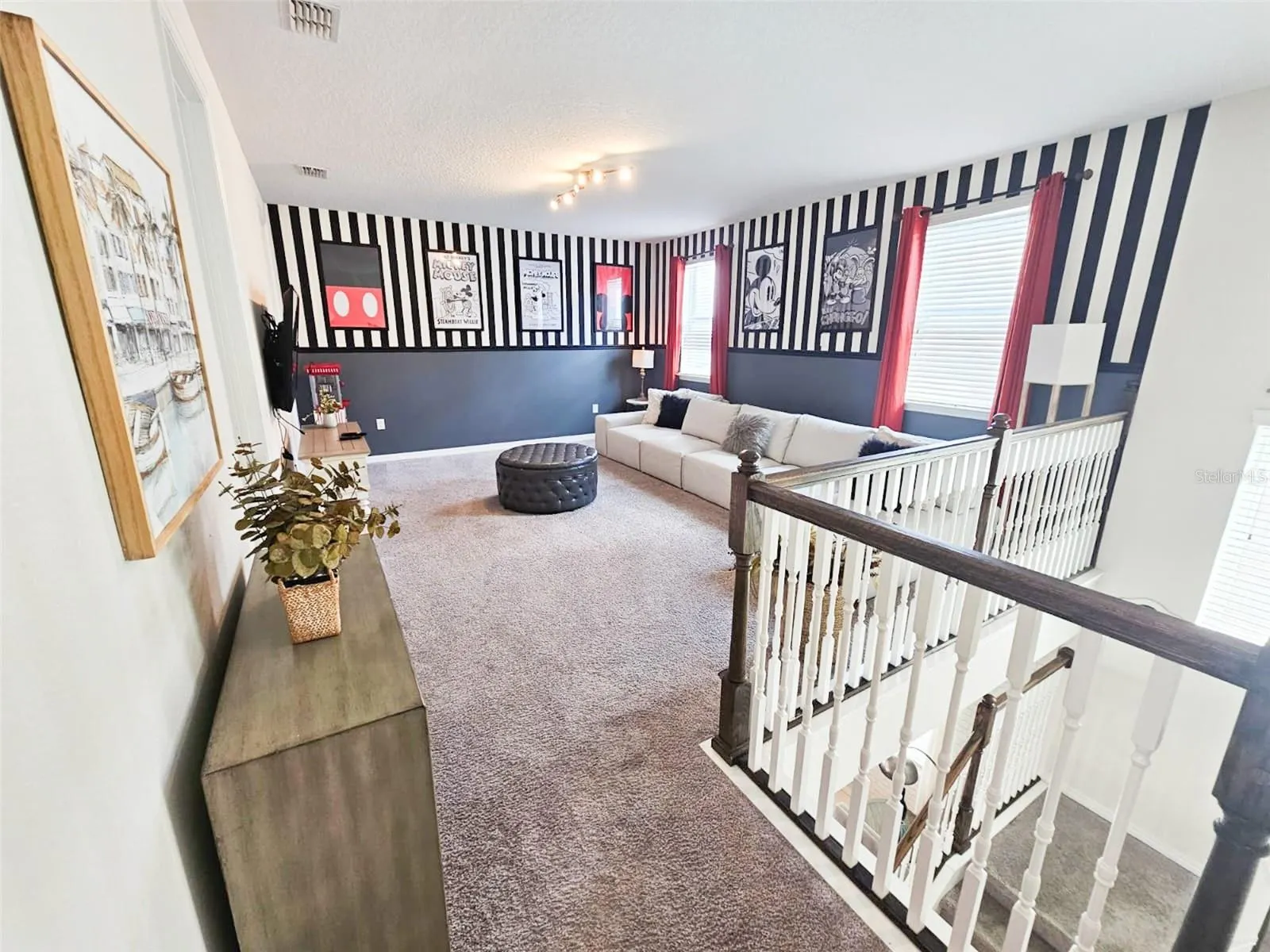 1811 SAWYER PALM PL