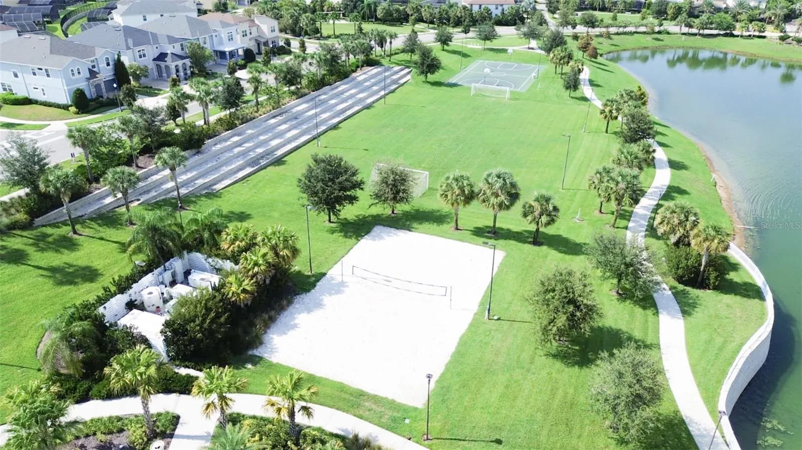 1811 SAWYER PALM PL