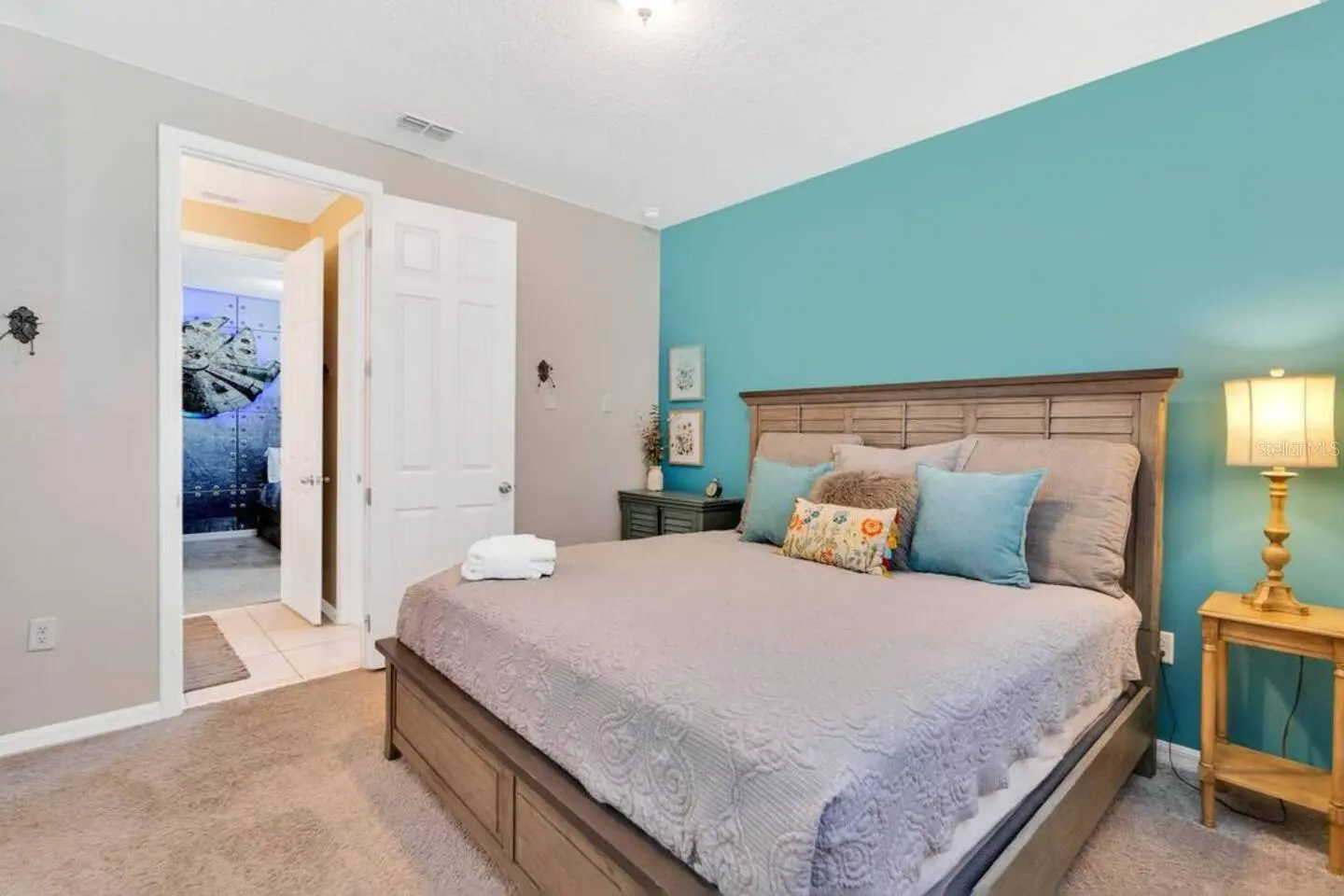 1811 SAWYER PALM PL