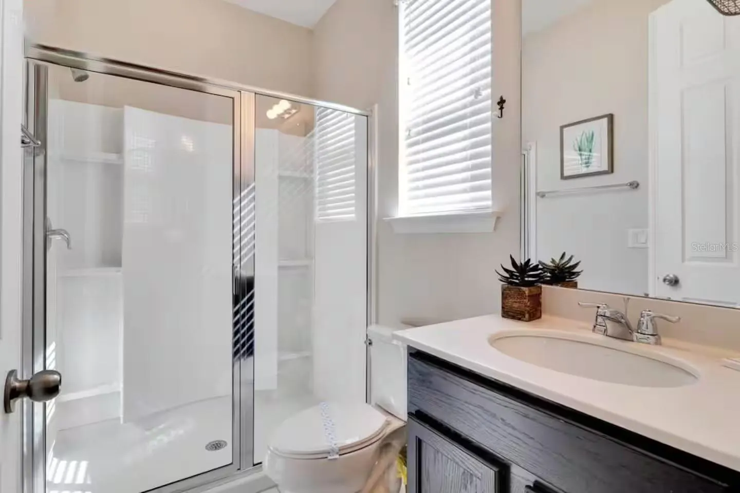 1811 SAWYER PALM PL