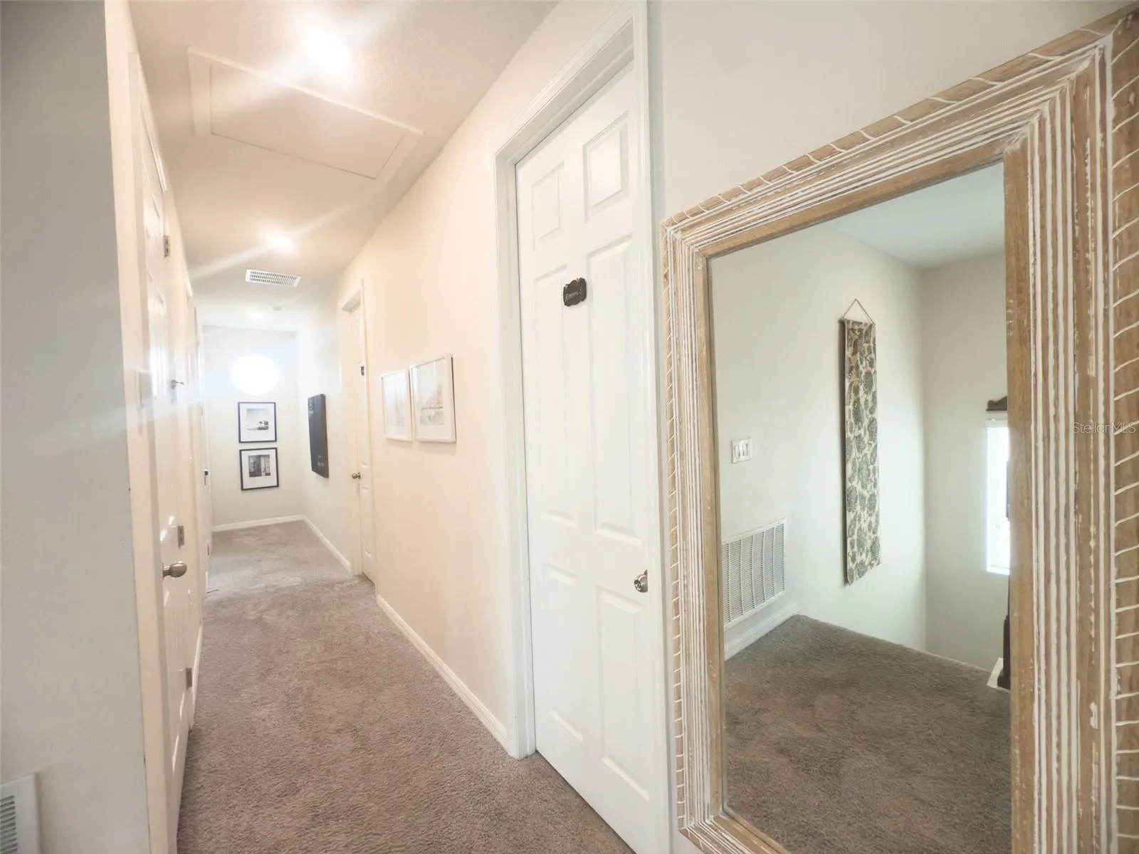 1811 SAWYER PALM PL