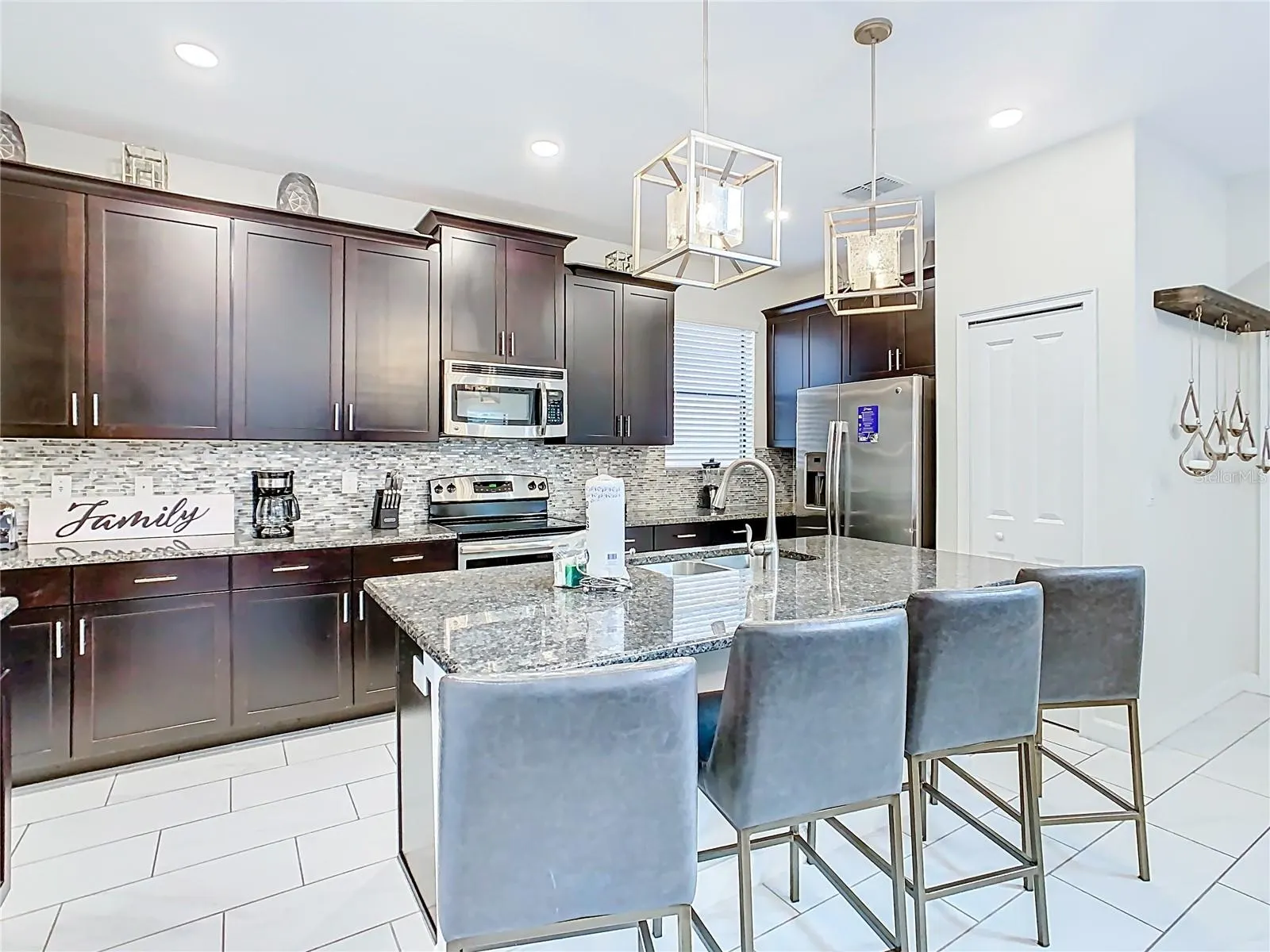 5431 SOLTERRA CIR