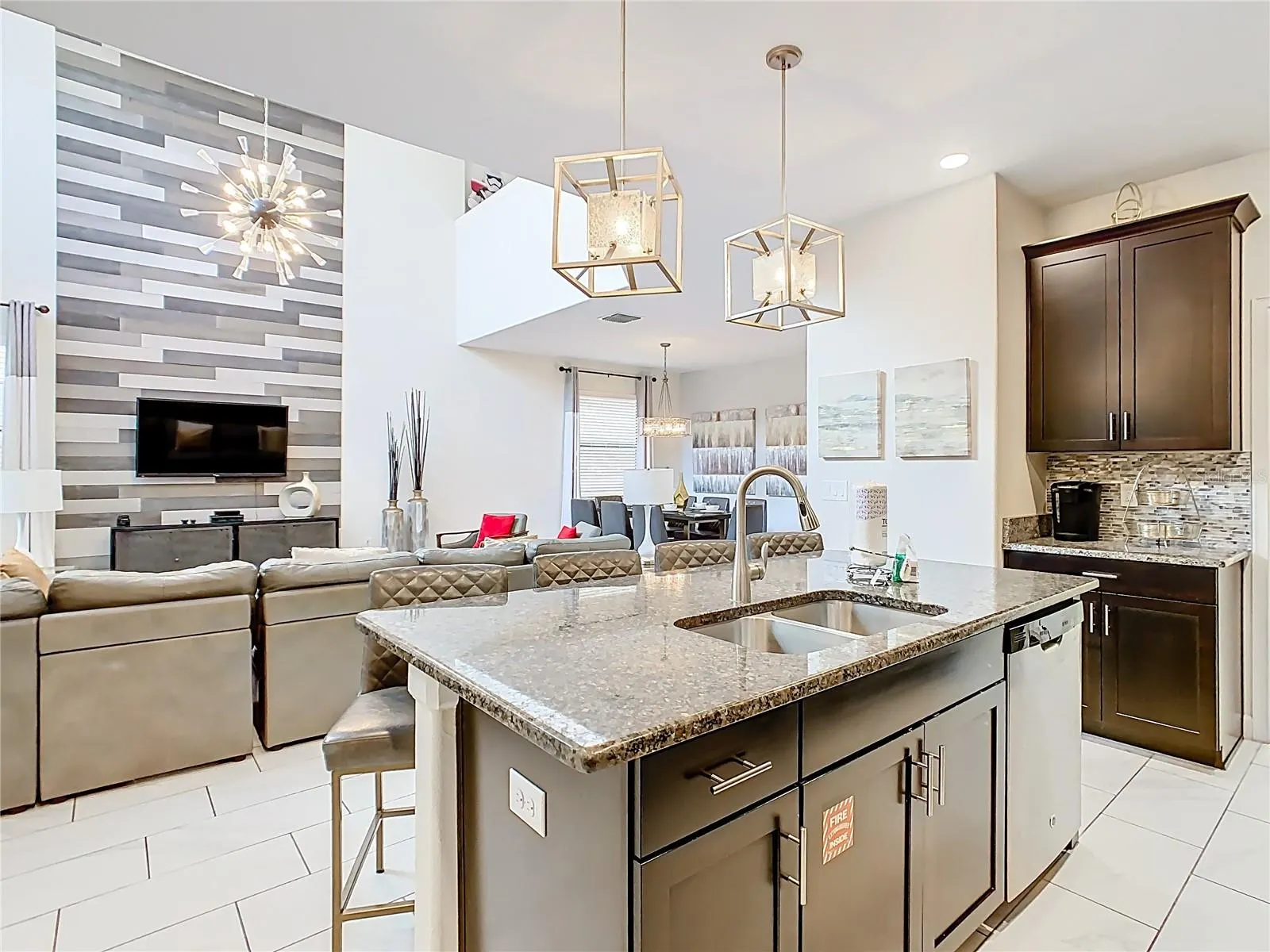 5431 SOLTERRA CIR