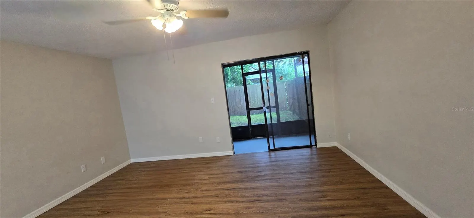 1834 FOXHALL CIR