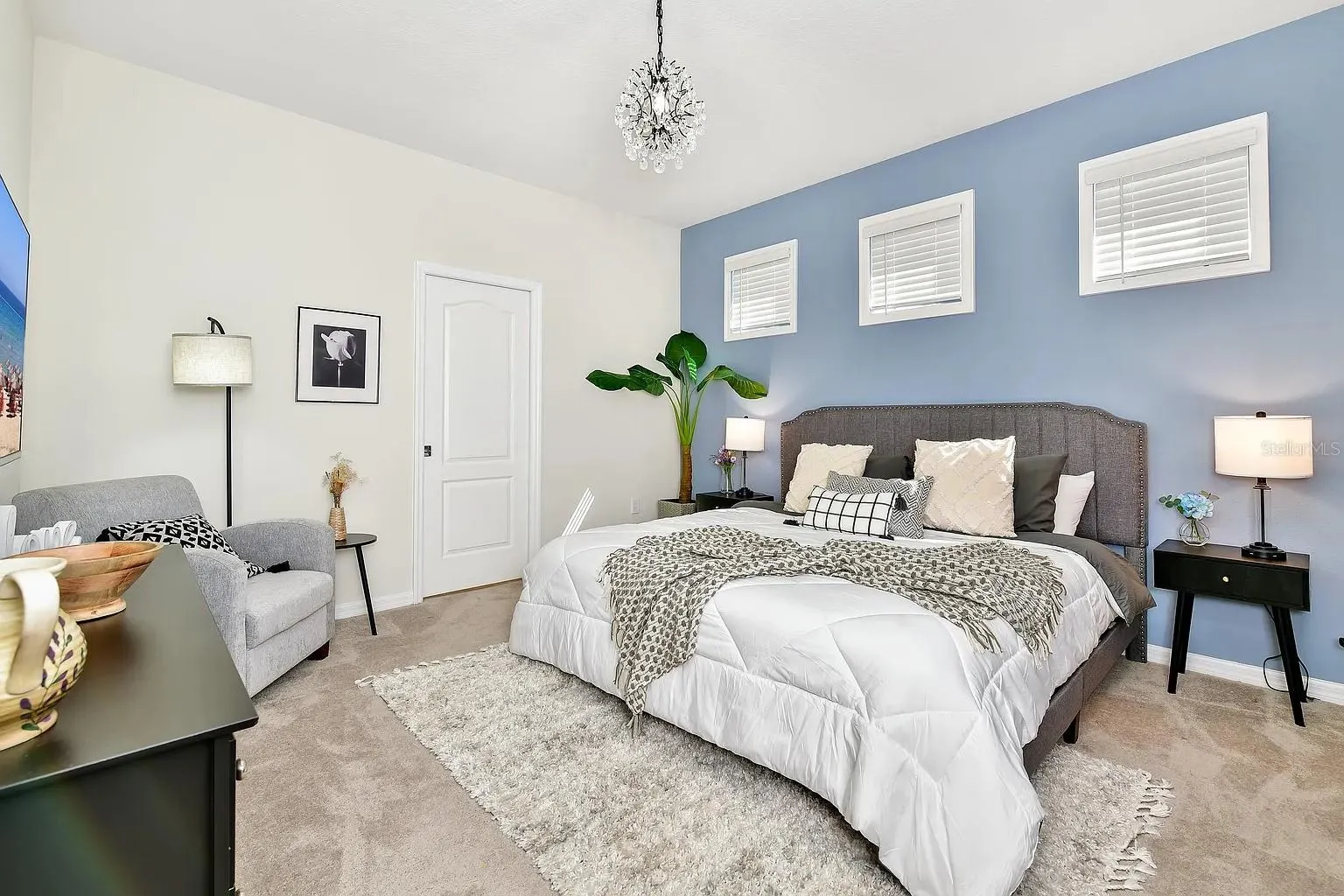 7200 OAKMOSS LOOP