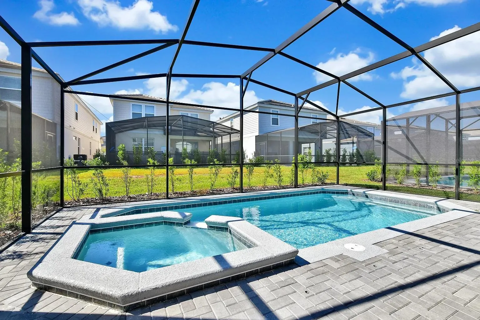 7200 OAKMOSS LOOP