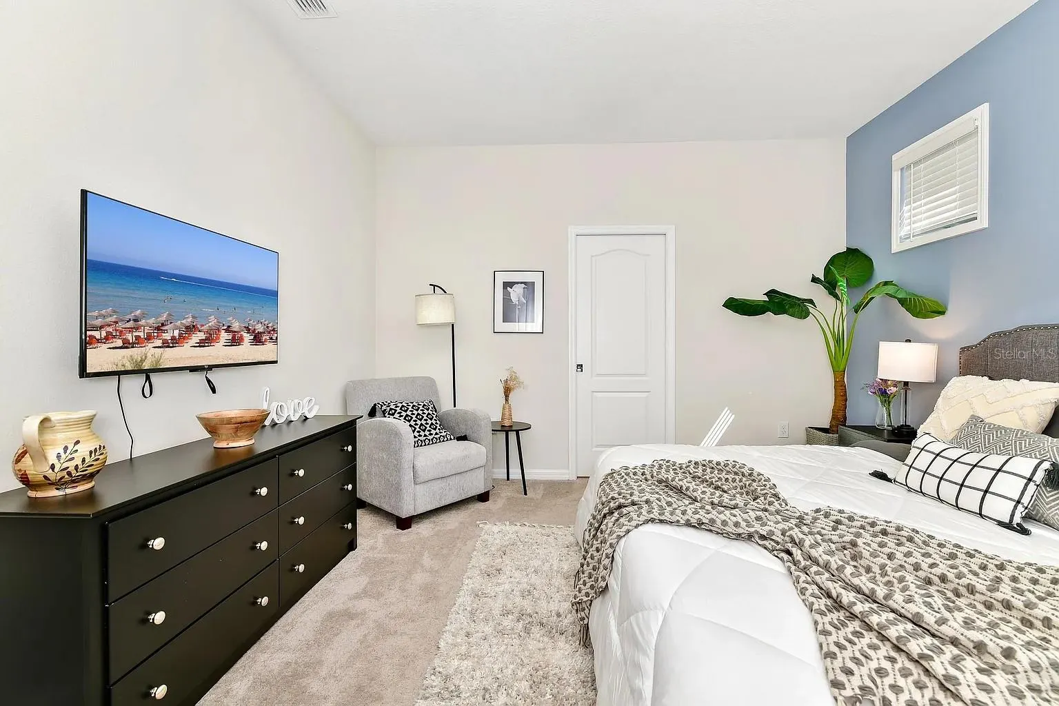 7200 OAKMOSS LOOP