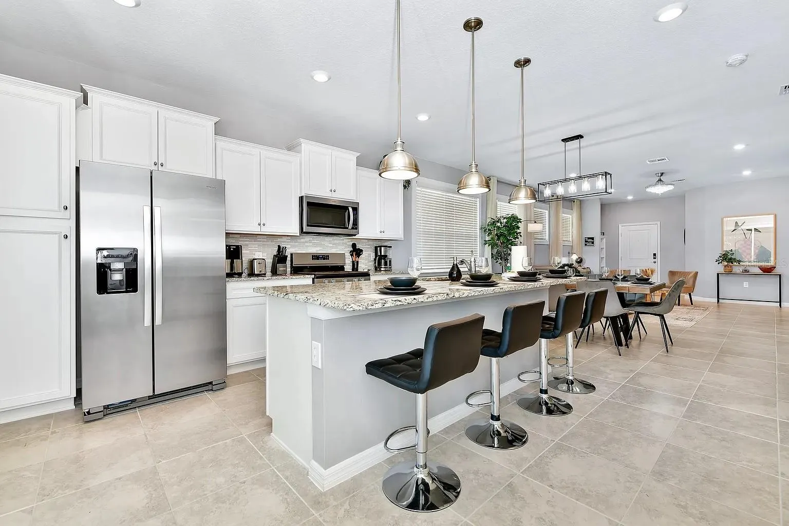 7200 OAKMOSS LOOP