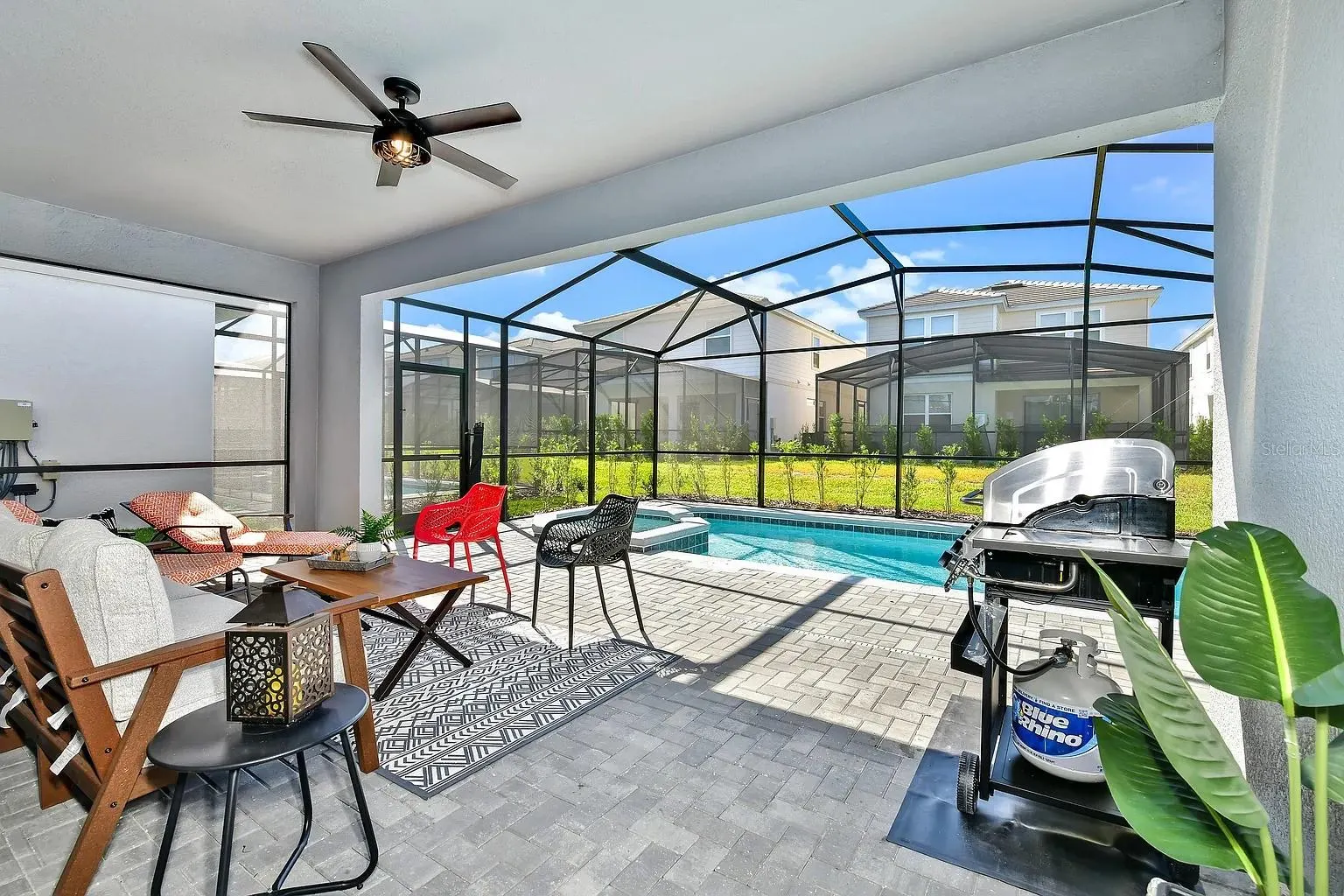 7200 OAKMOSS LOOP