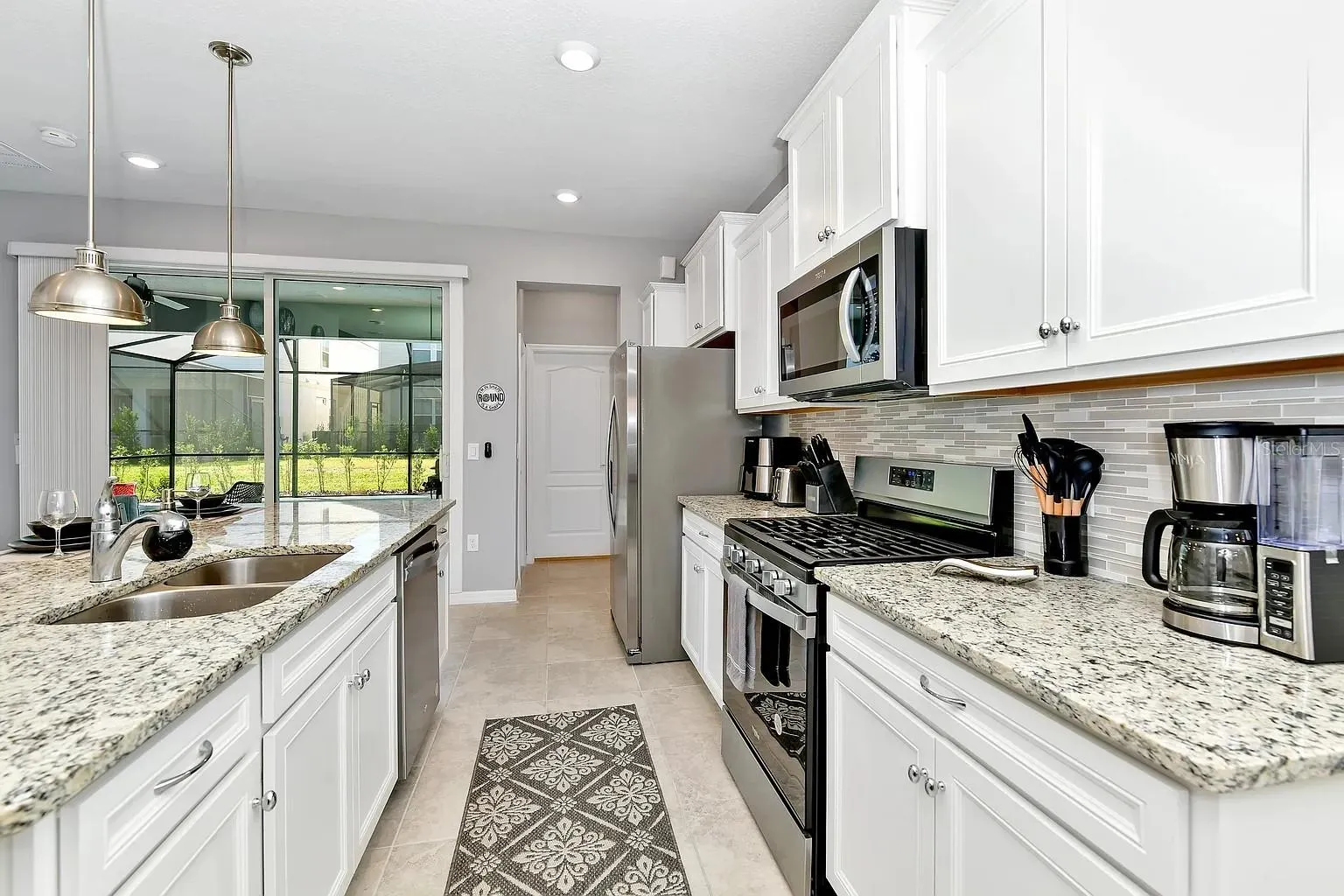 7200 OAKMOSS LOOP