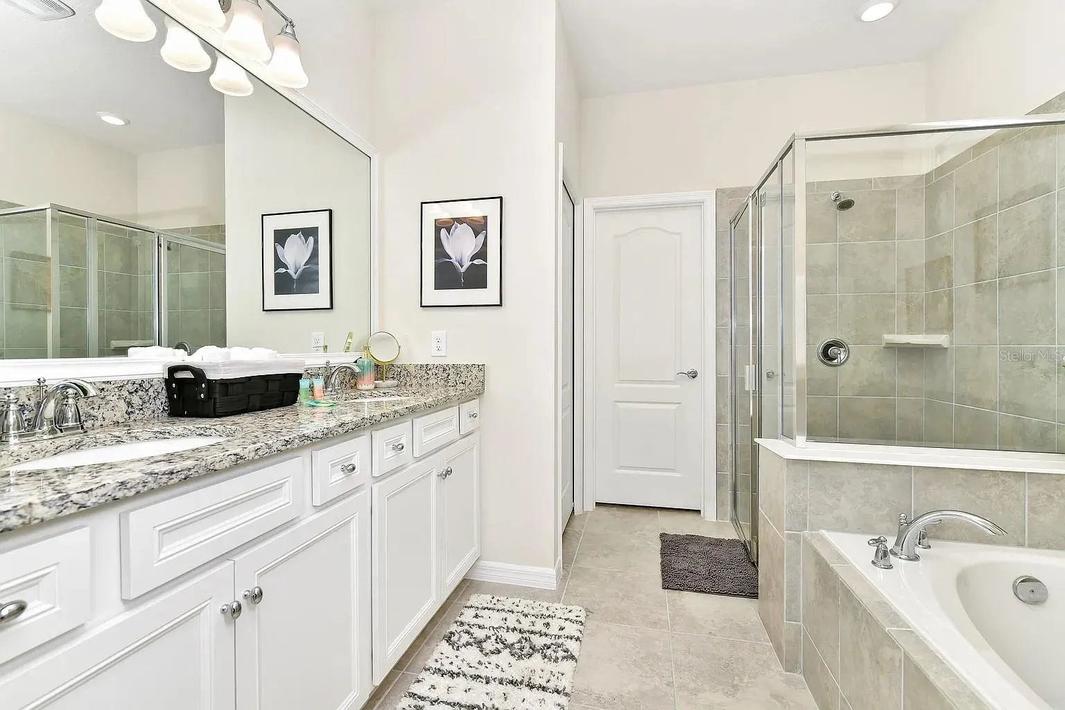 7200 OAKMOSS LOOP