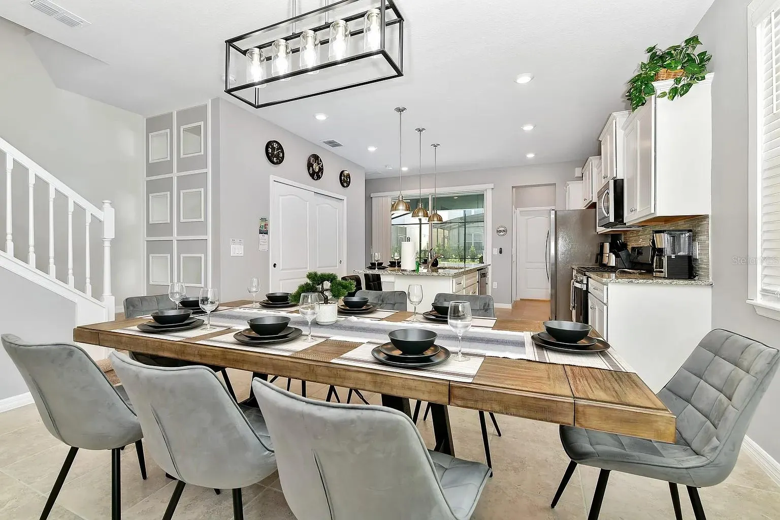 7200 OAKMOSS LOOP