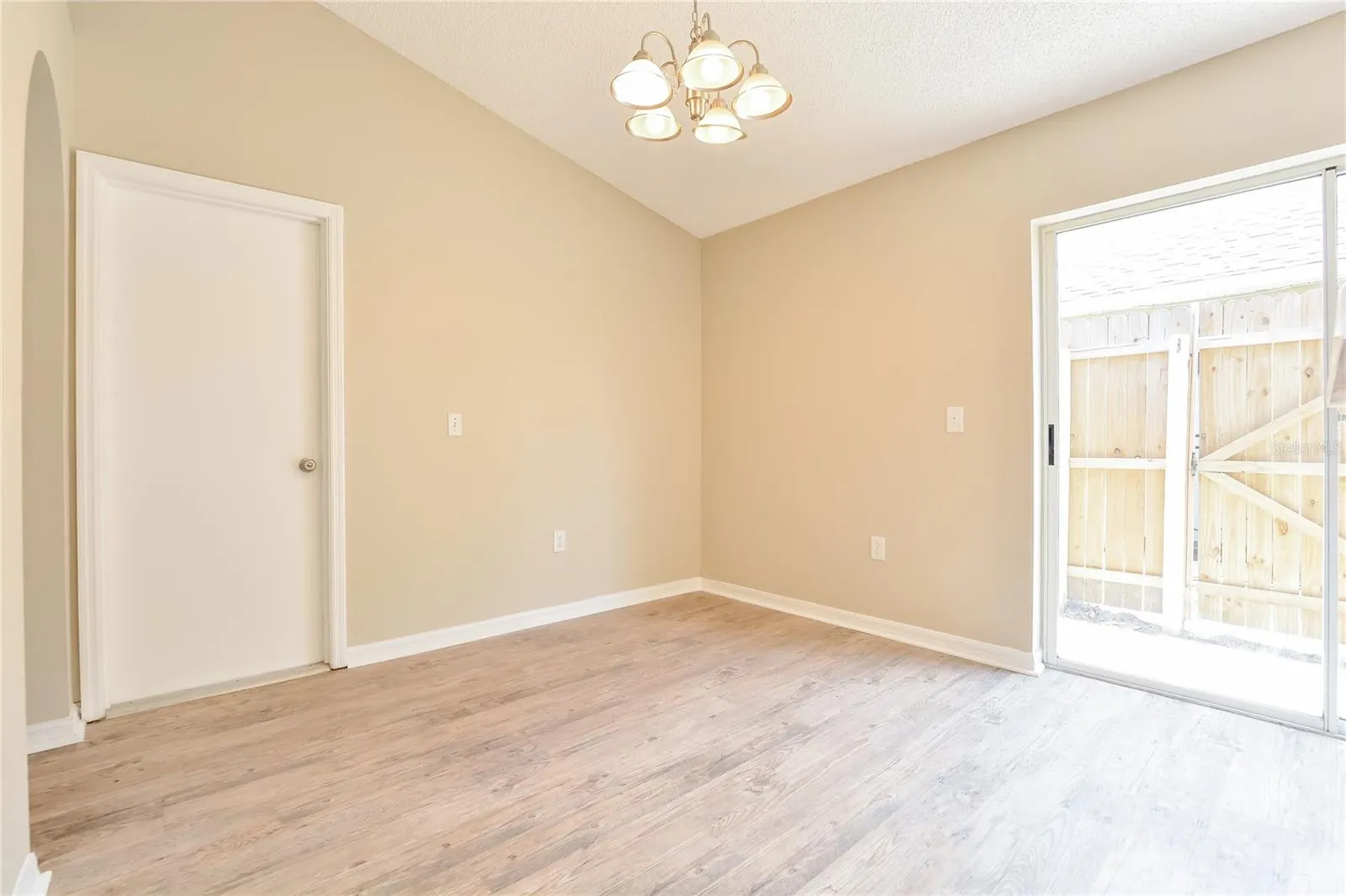 291 CHERRY LAUREL LN