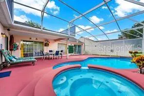 143 BREEZY OAKS CT