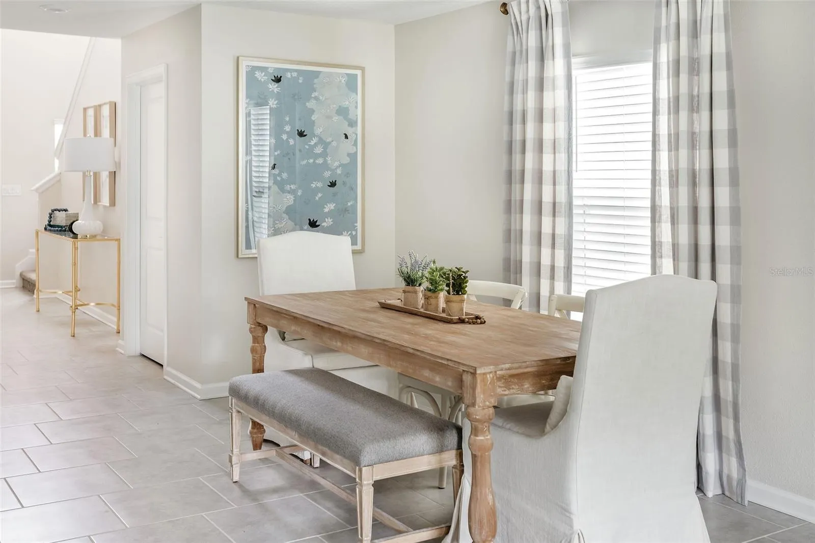 2013 MYRTLE PINE ST