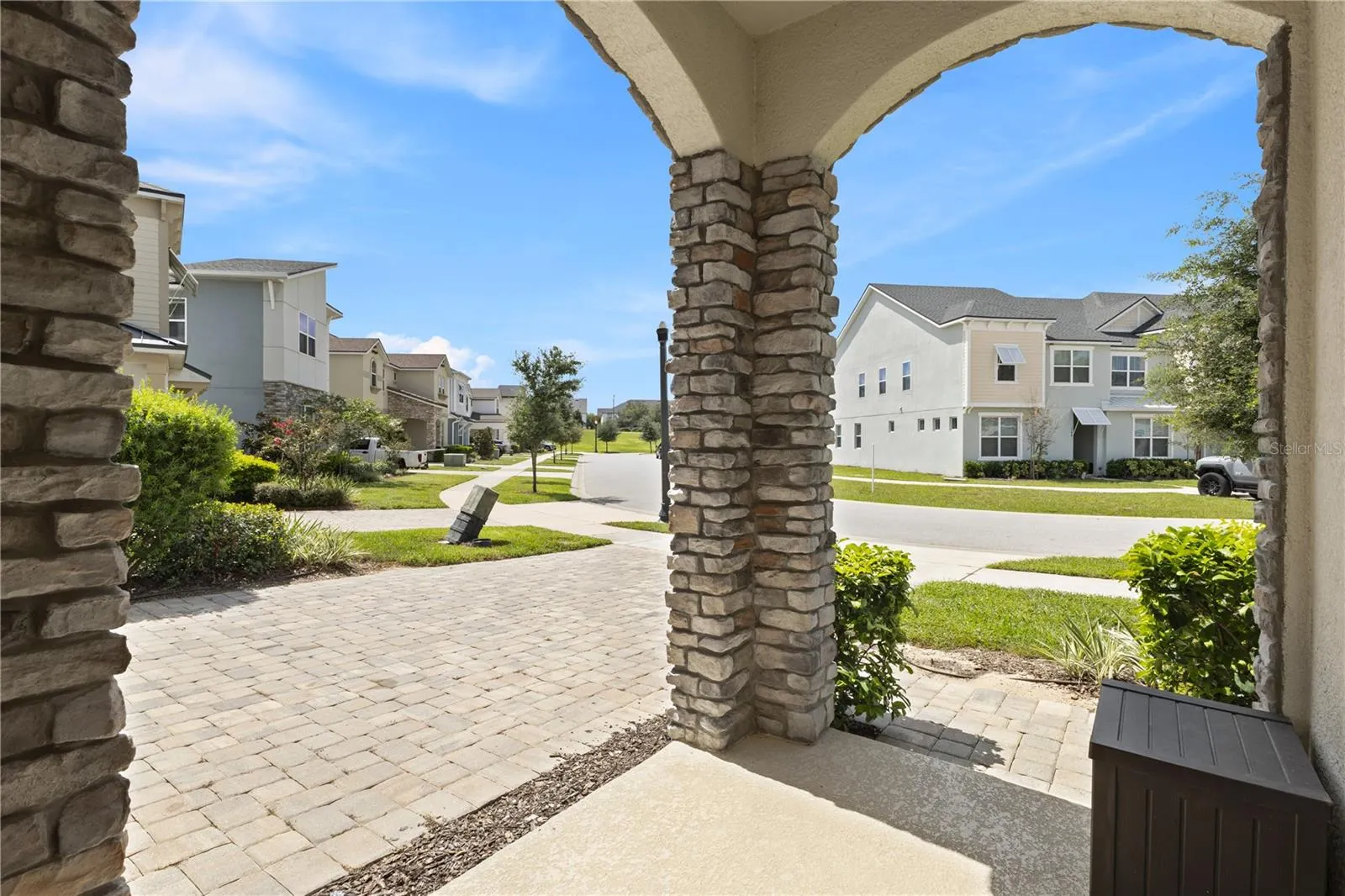 1779 TROPICAL PALMS CIR