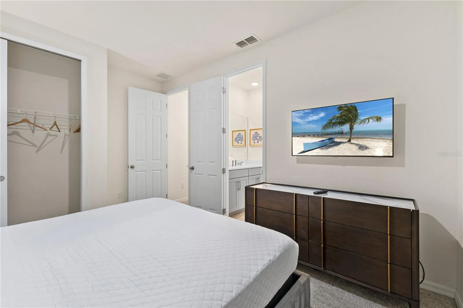 1779 TROPICAL PALMS CIR