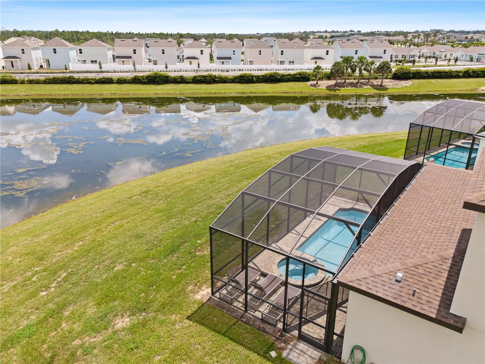 1779 TROPICAL PALMS CIR