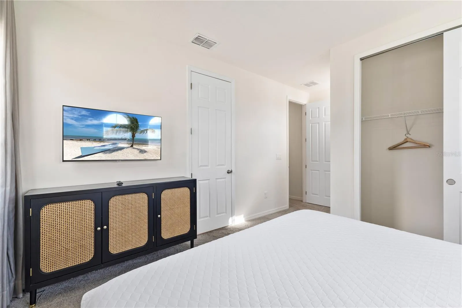 1779 TROPICAL PALMS CIR