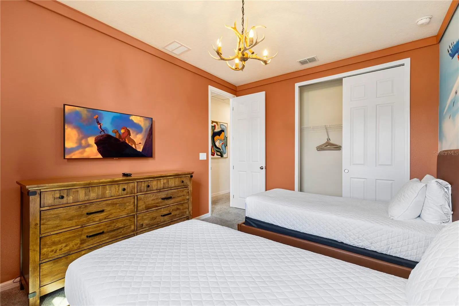 1779 TROPICAL PALMS CIR